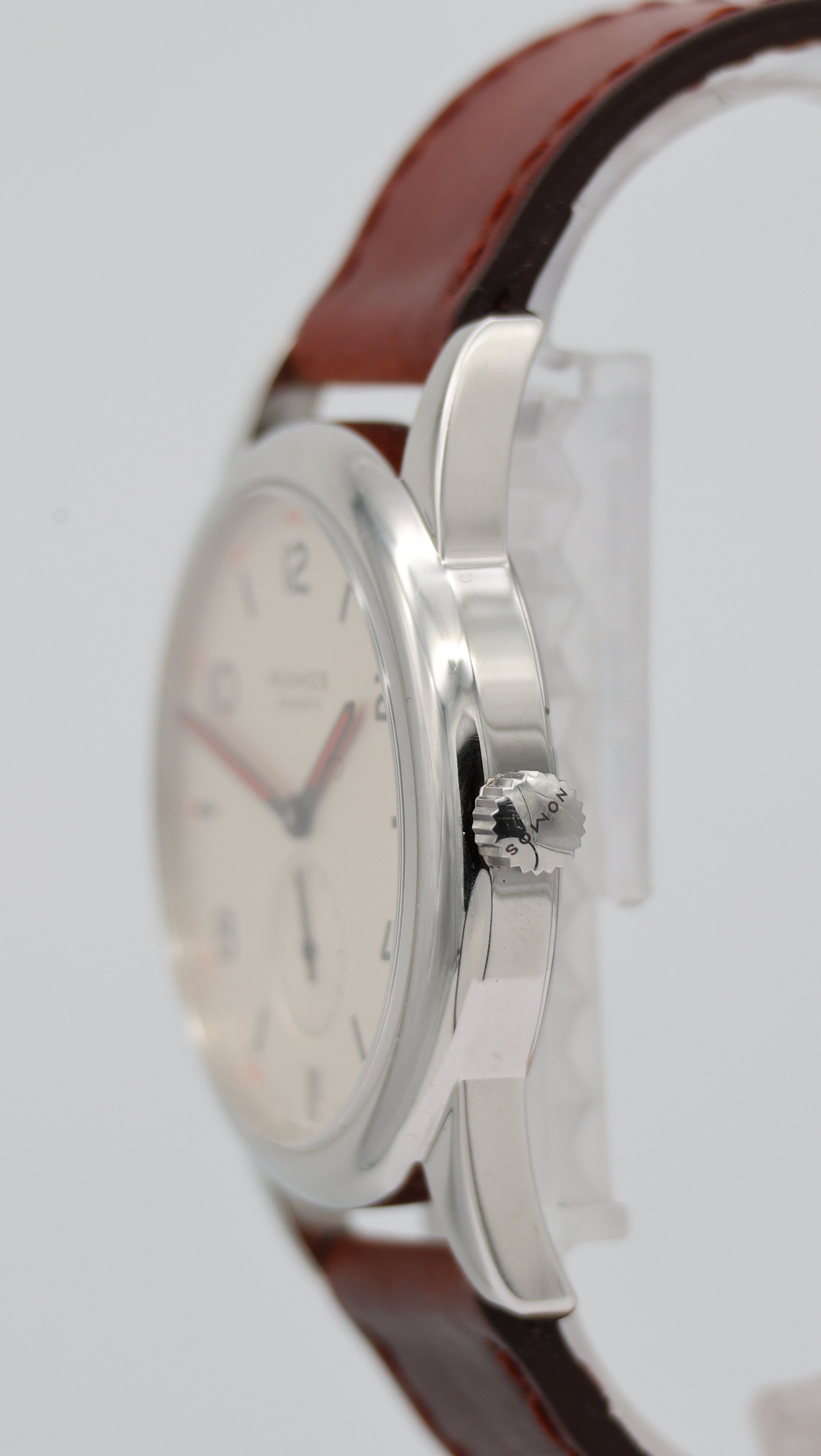 Nomos Glashütte Modell Club Handaufzug  4101 Box + og. Papiere