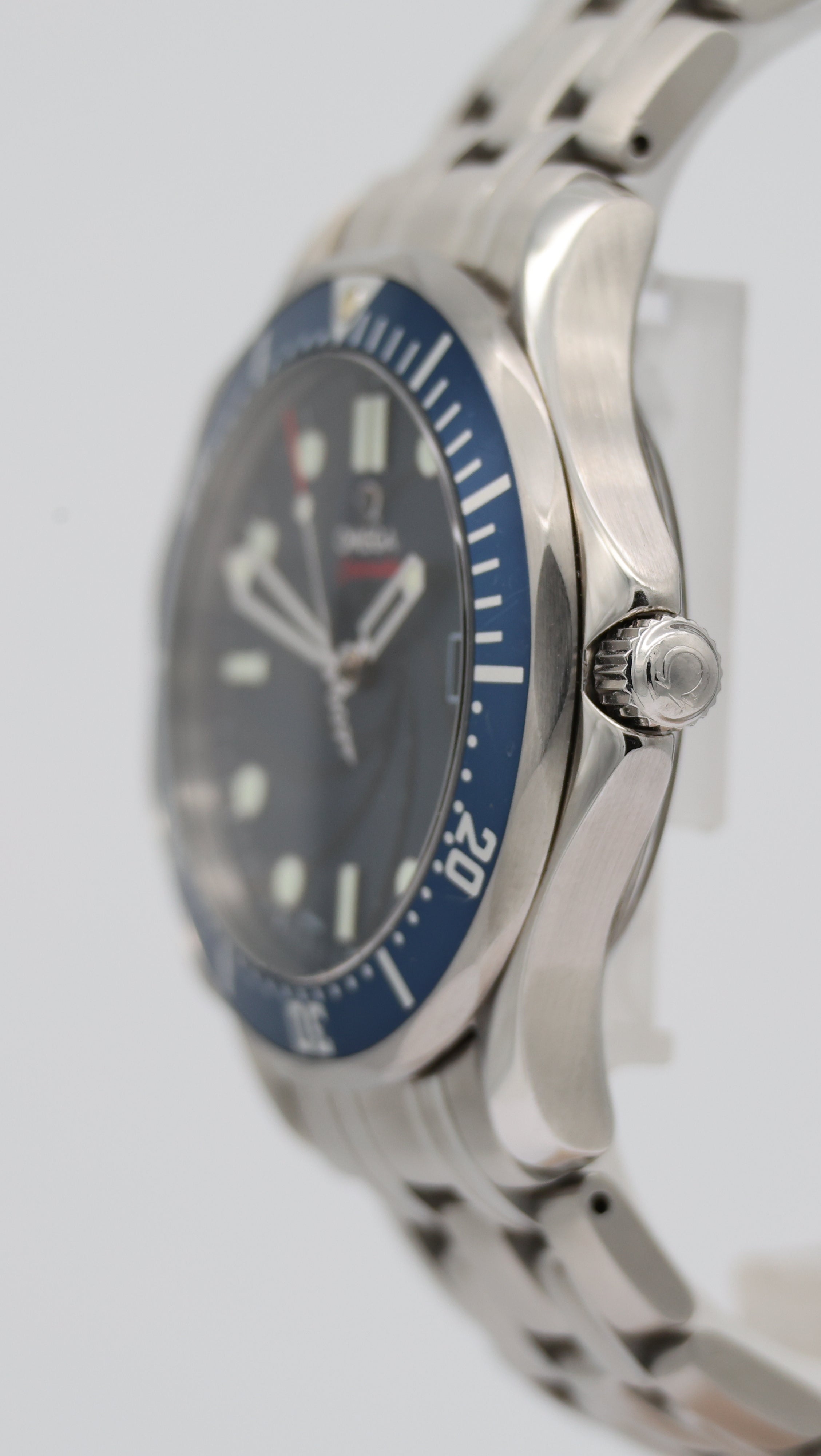 Omega Seamaster James Bond 007 Casino Royale Limited Edition 41mm Automatik Herrenuhr 22268000