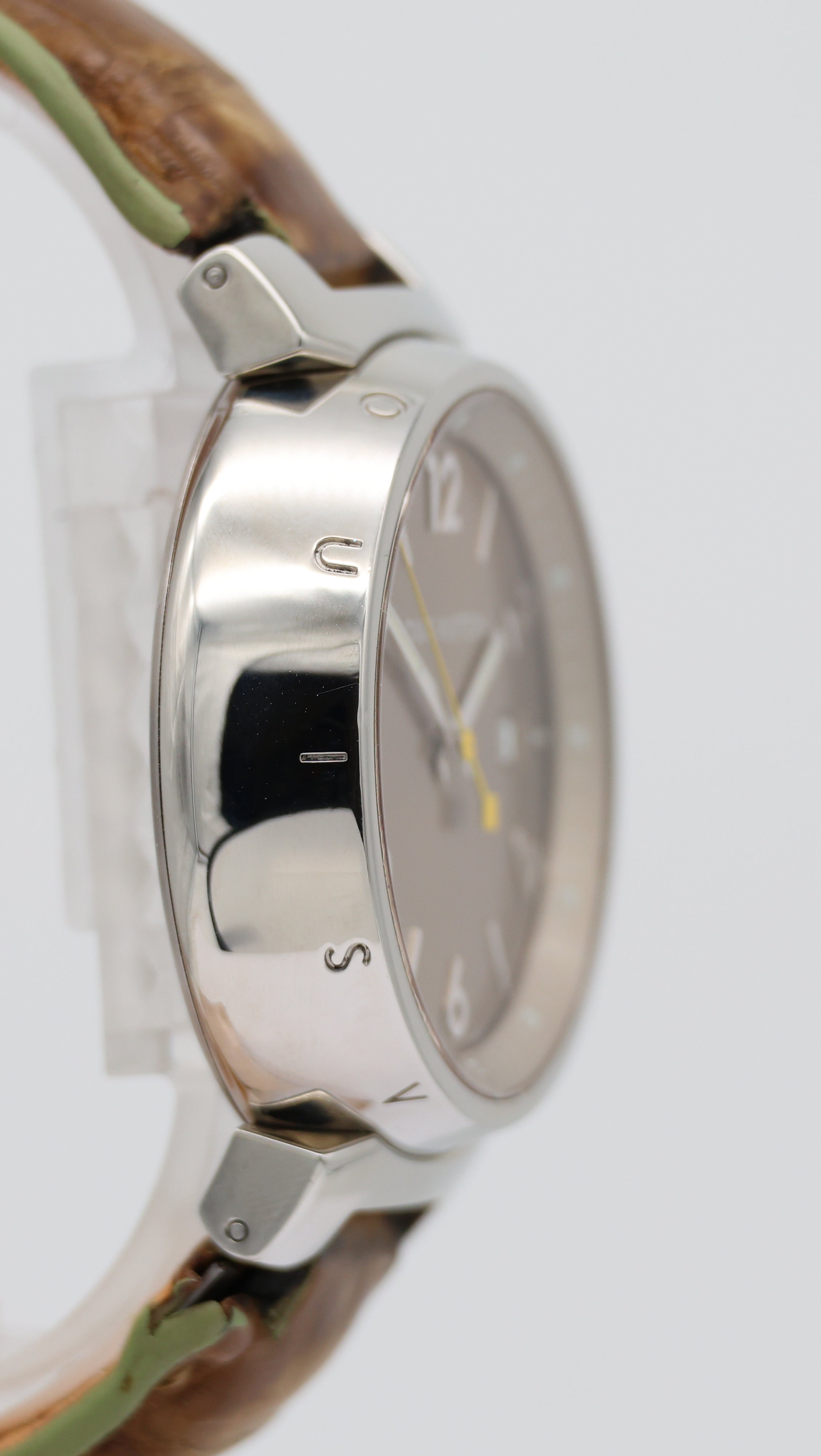 Louis Vuitton Tambour Quarz Q1112 - Detailansicht 7