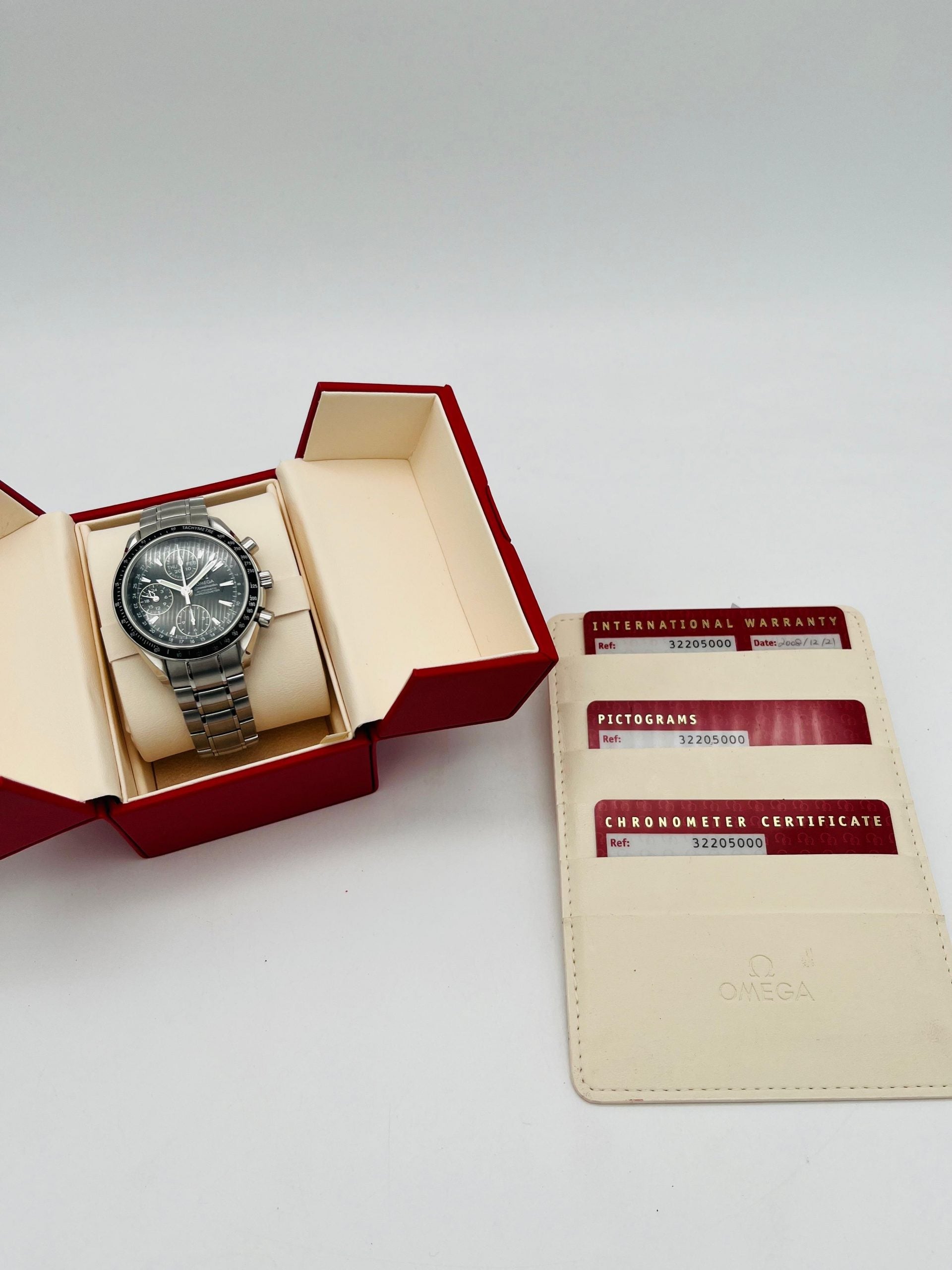 Omega Speedmaster Day Date 3220.50.00 Box + og. Papiere