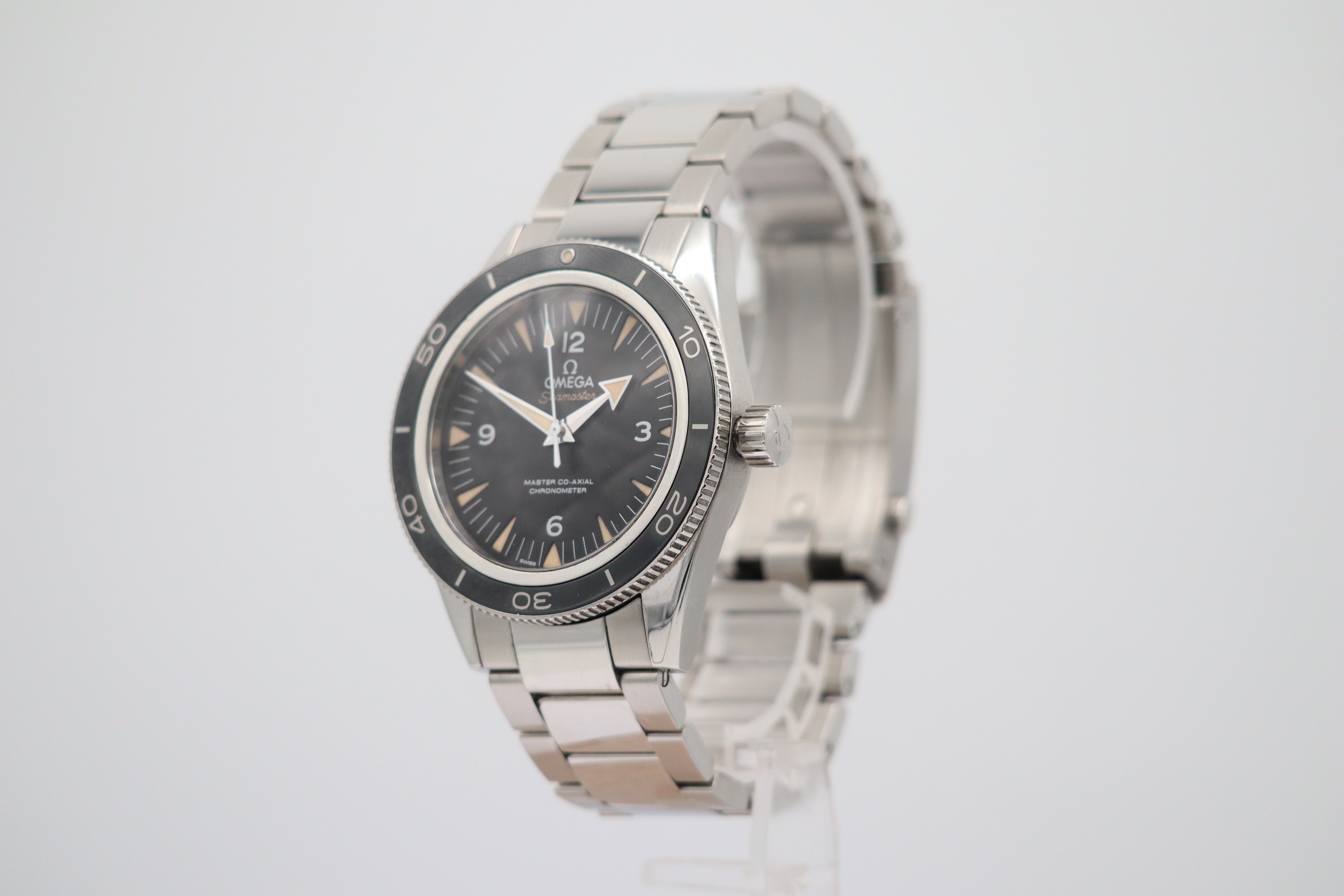 Omega Seamaster 300 Automatik Herrenuhr Schwarz 23330412101001