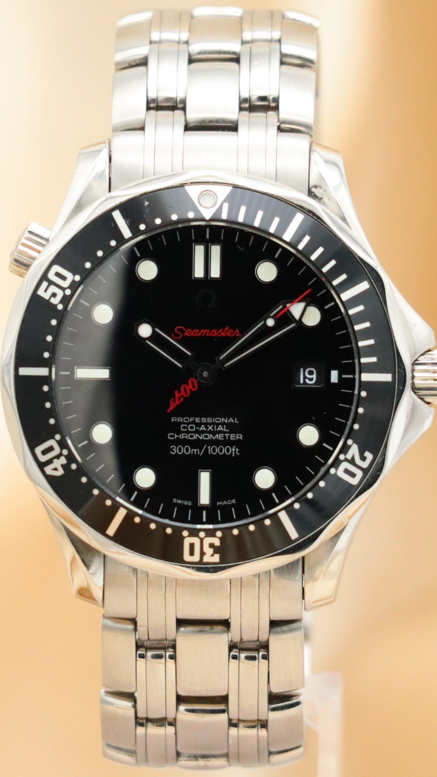 Omega Seamaster 300m Diver 007 Edition 21230412001001