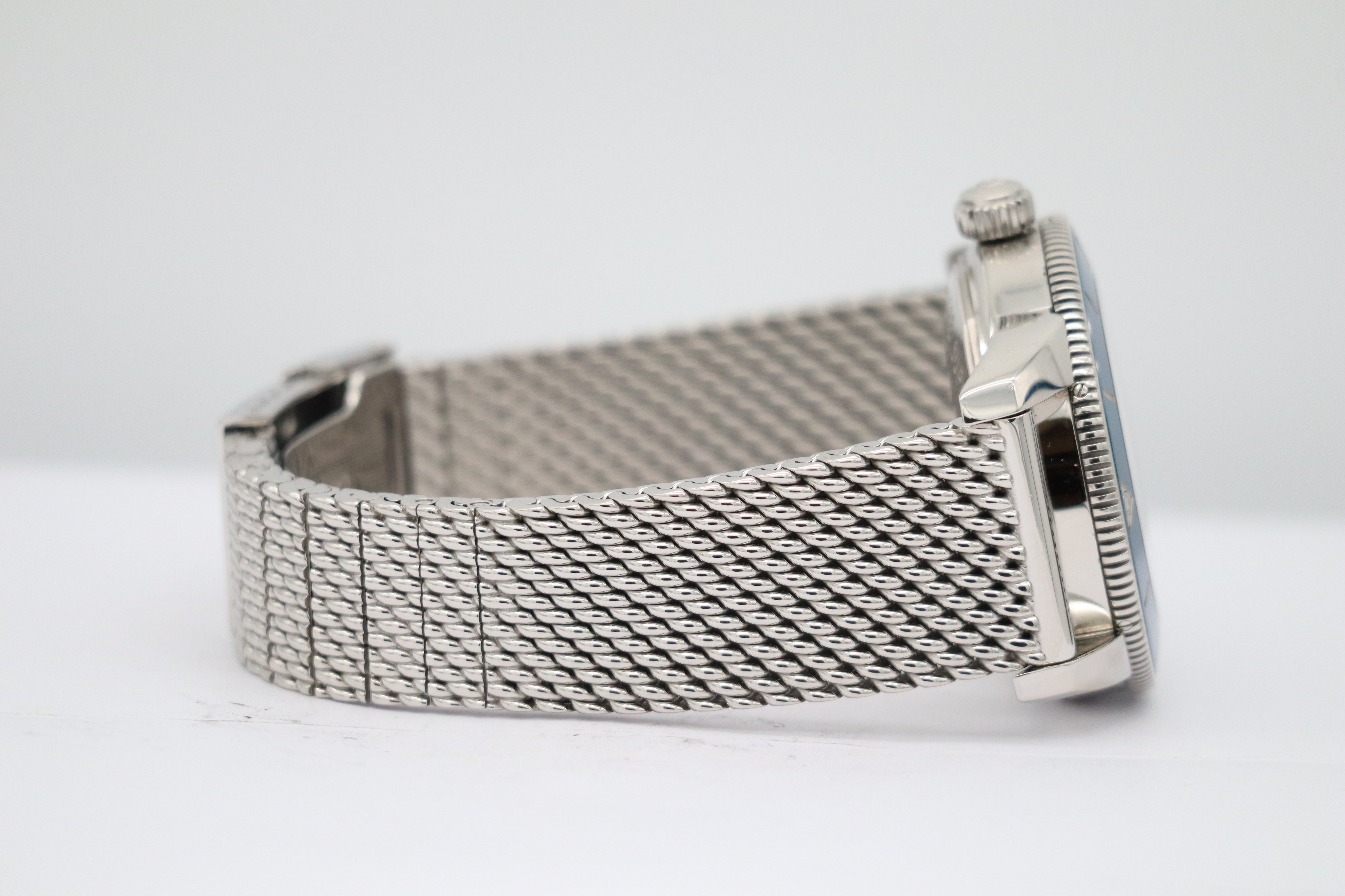 Breitling Breitling Superocean Heritage II 42  AB2010 - Detail view 6