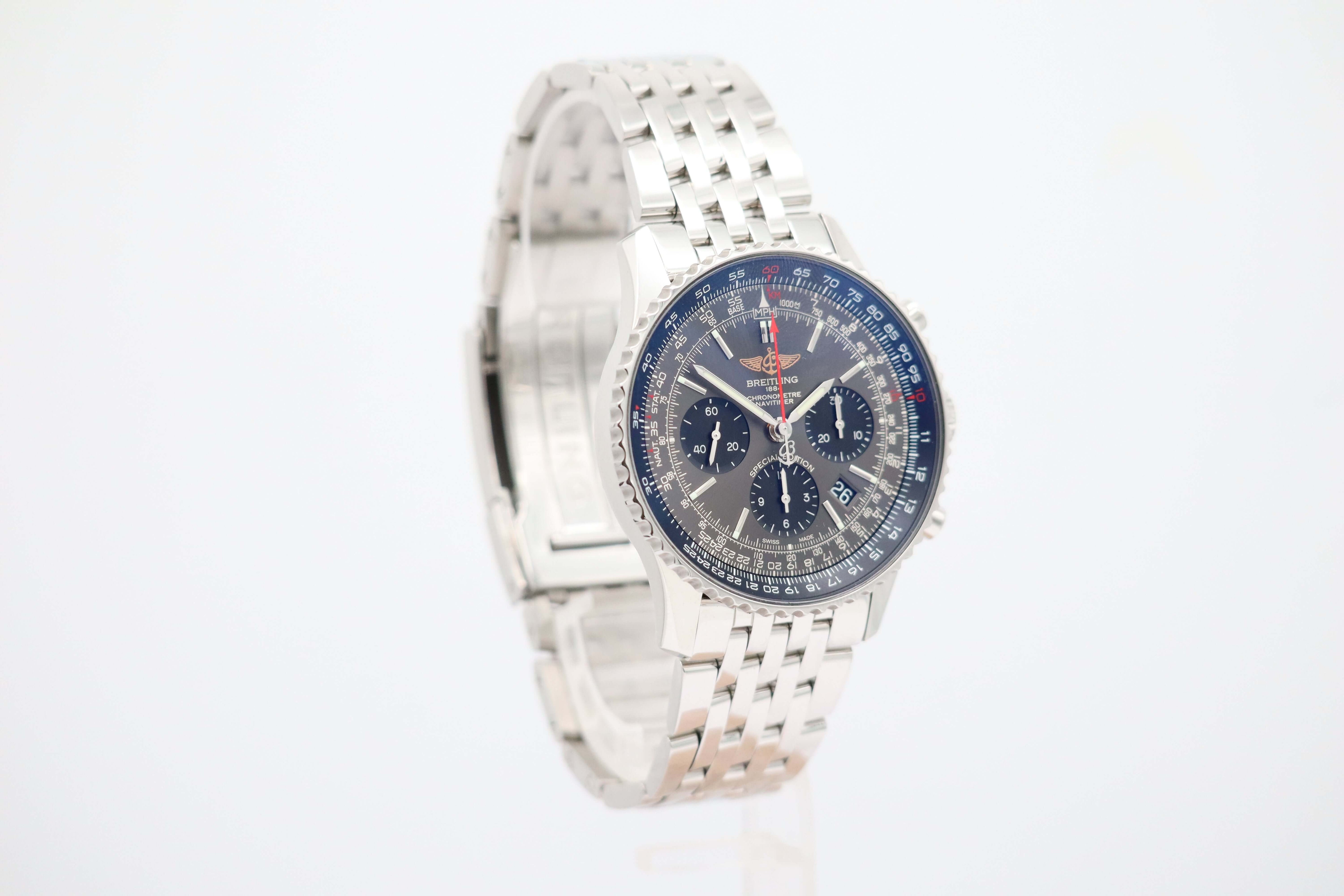 Breitling Navitimer B01 Chronograph 43mm Automatik Herrenuhr AB0121 Box + og. Papiere