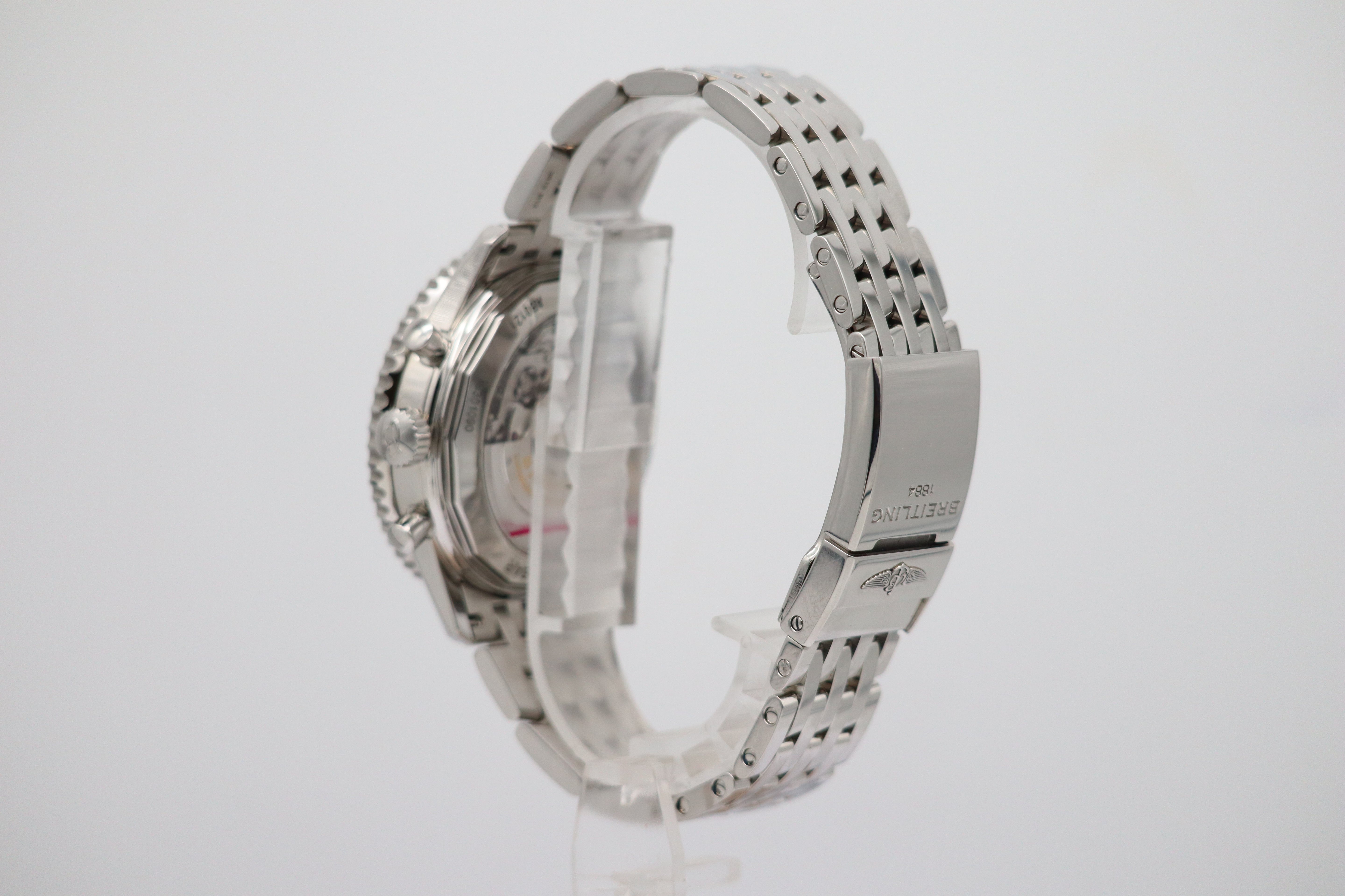 Breitling Navitimer B01 Chronograph 43mm  Automatik Herrenuhr  AB0121 - Detail view 3