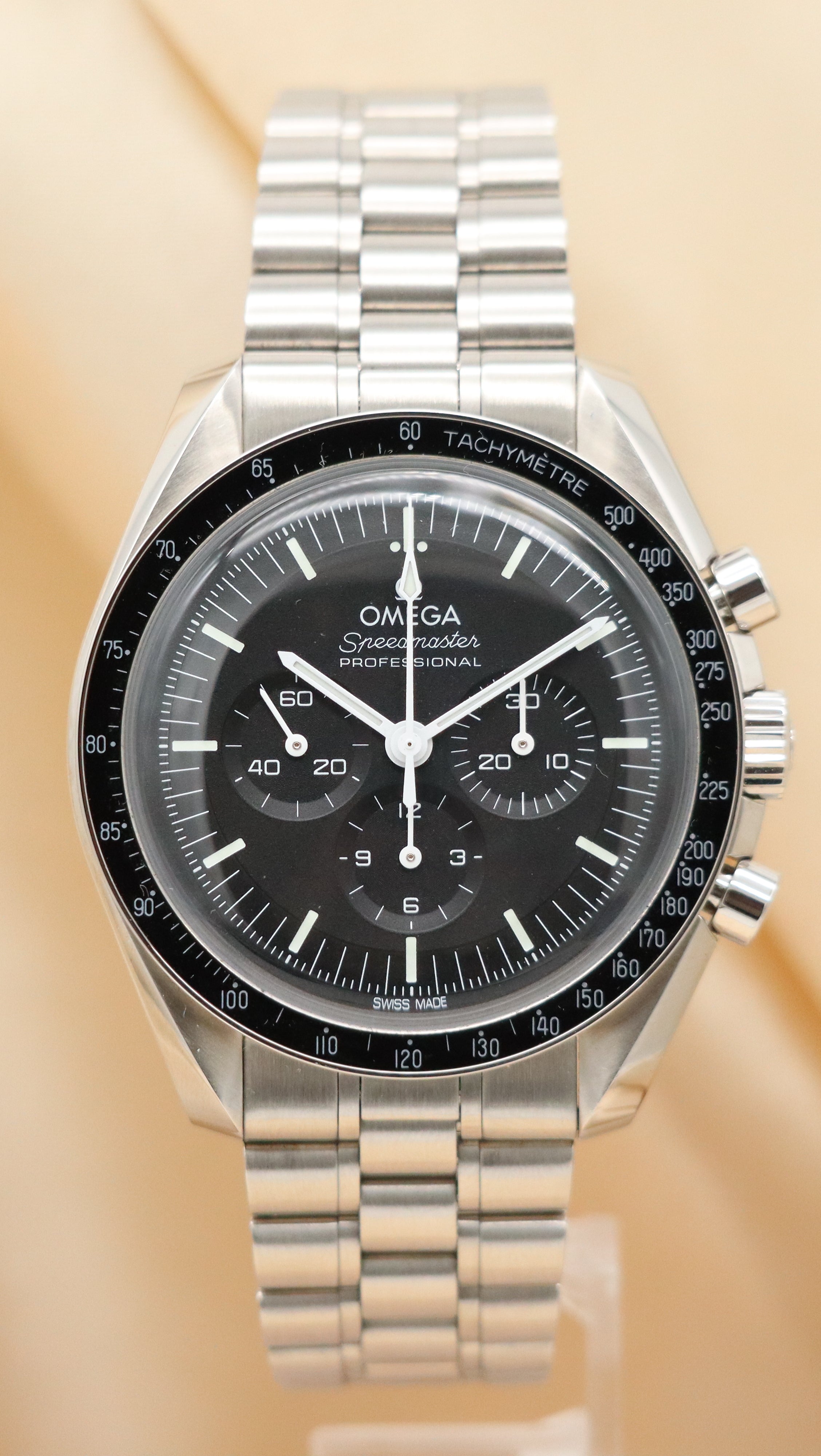 Omega Speedmaster Professional Moonwatch 310.30.42.50.01.001 Box + og. papers