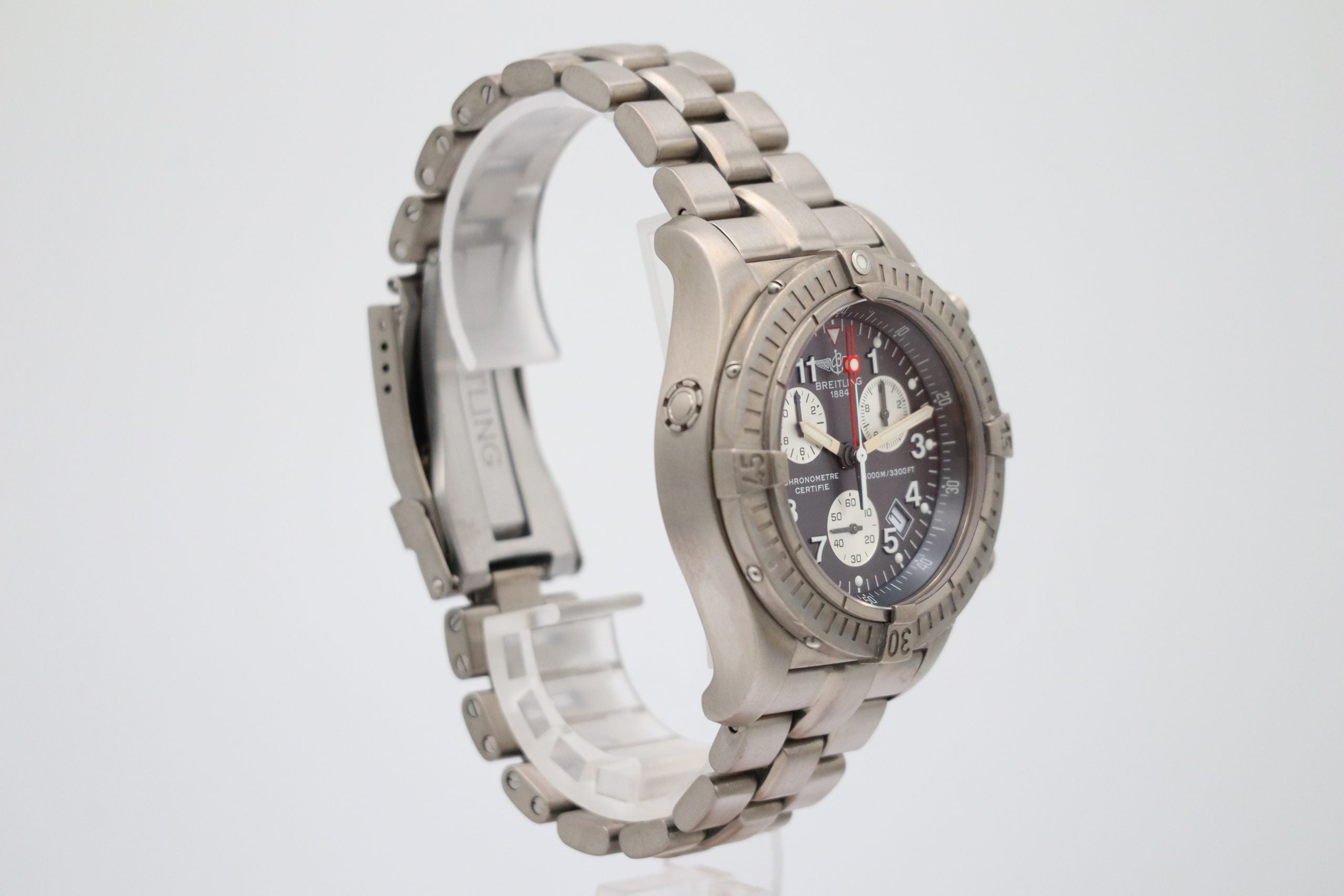 Breitling Avenger M1 Chronograph Titan E73360