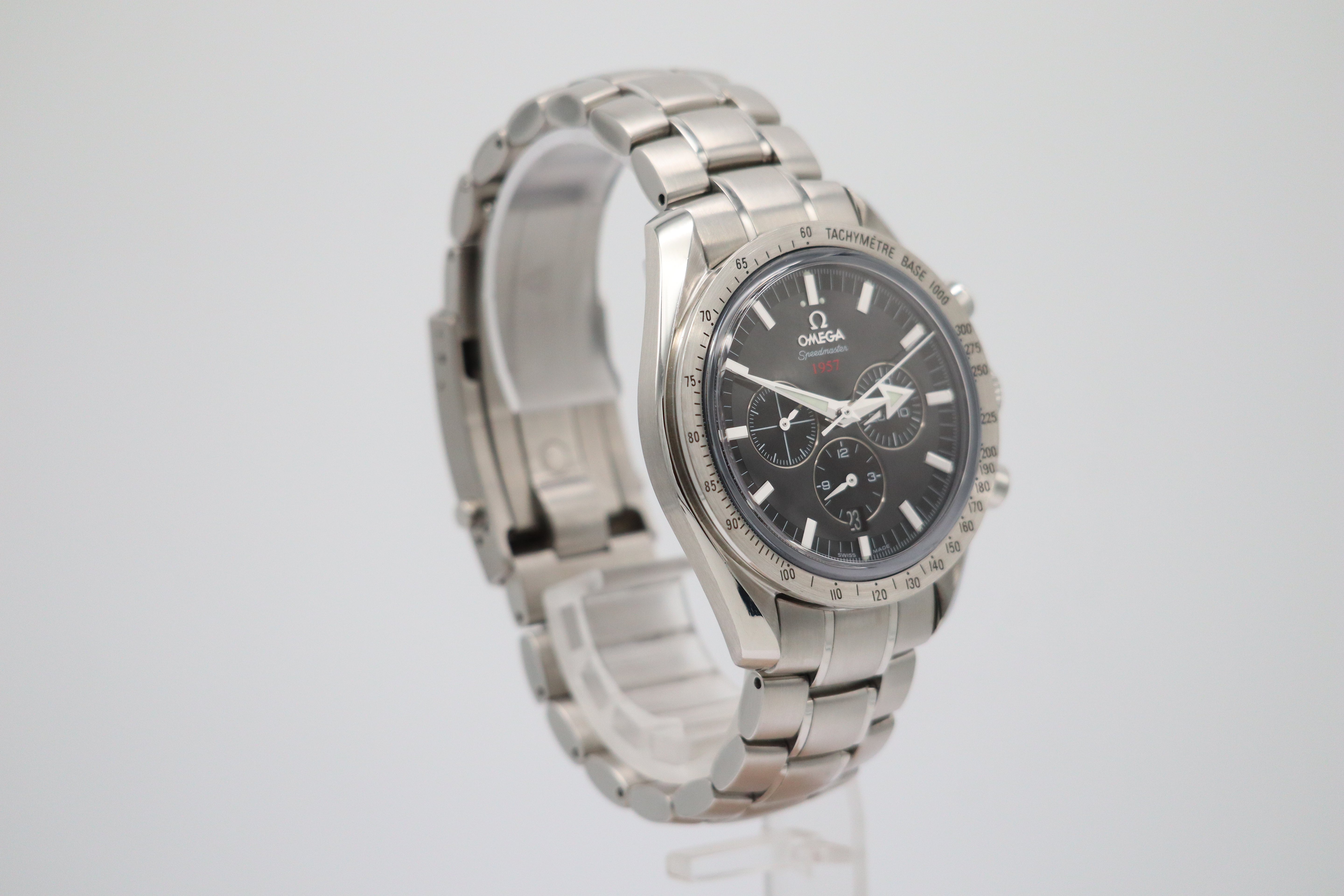 Omega Speedmaster Broad Arrow 321.10.42.50.01.001 Box + og. Papiere