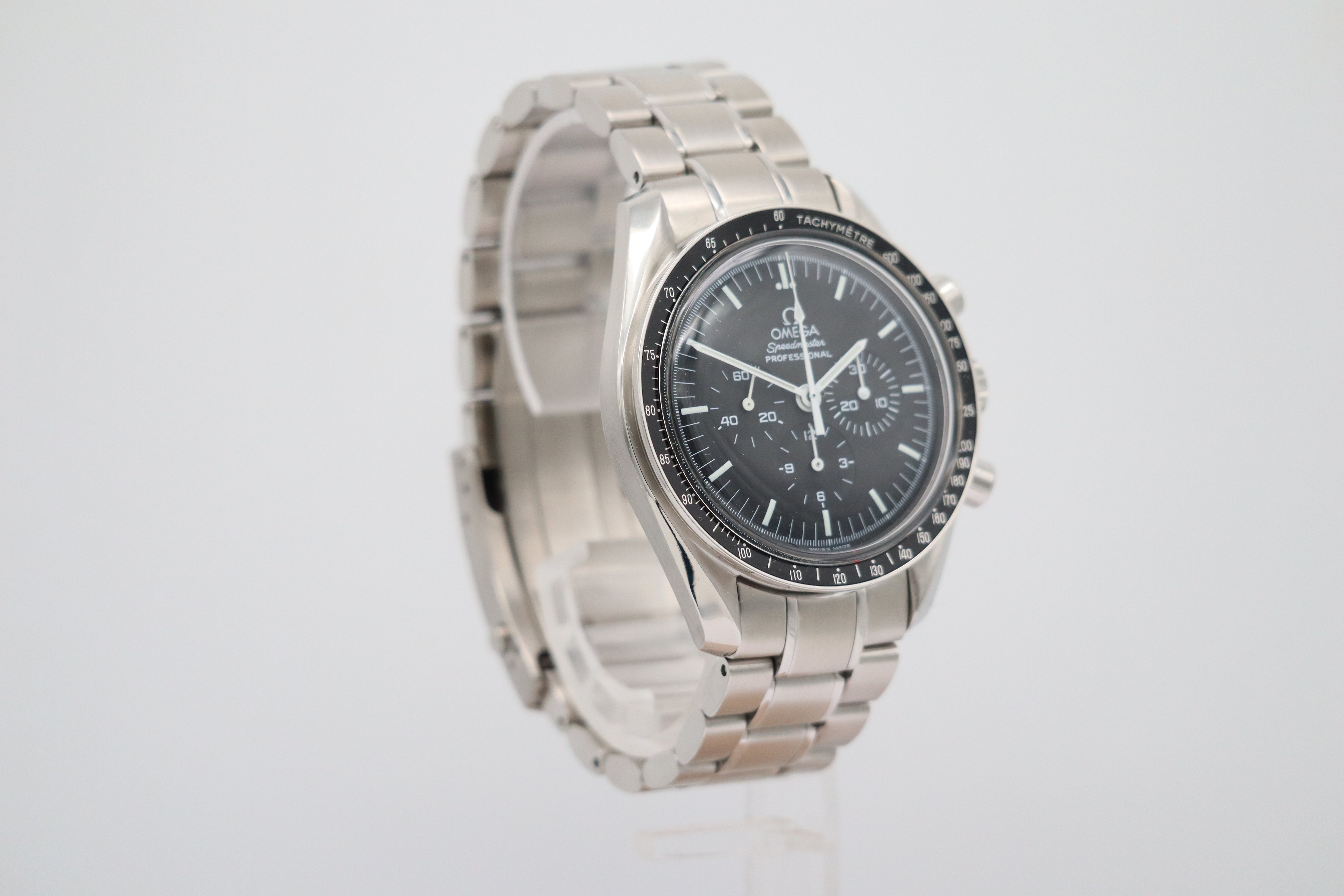 Omega Speedmaster Professional Moonwatch 42mm Handaufzug Herrenuhr 35705000 Box + og. Papiere