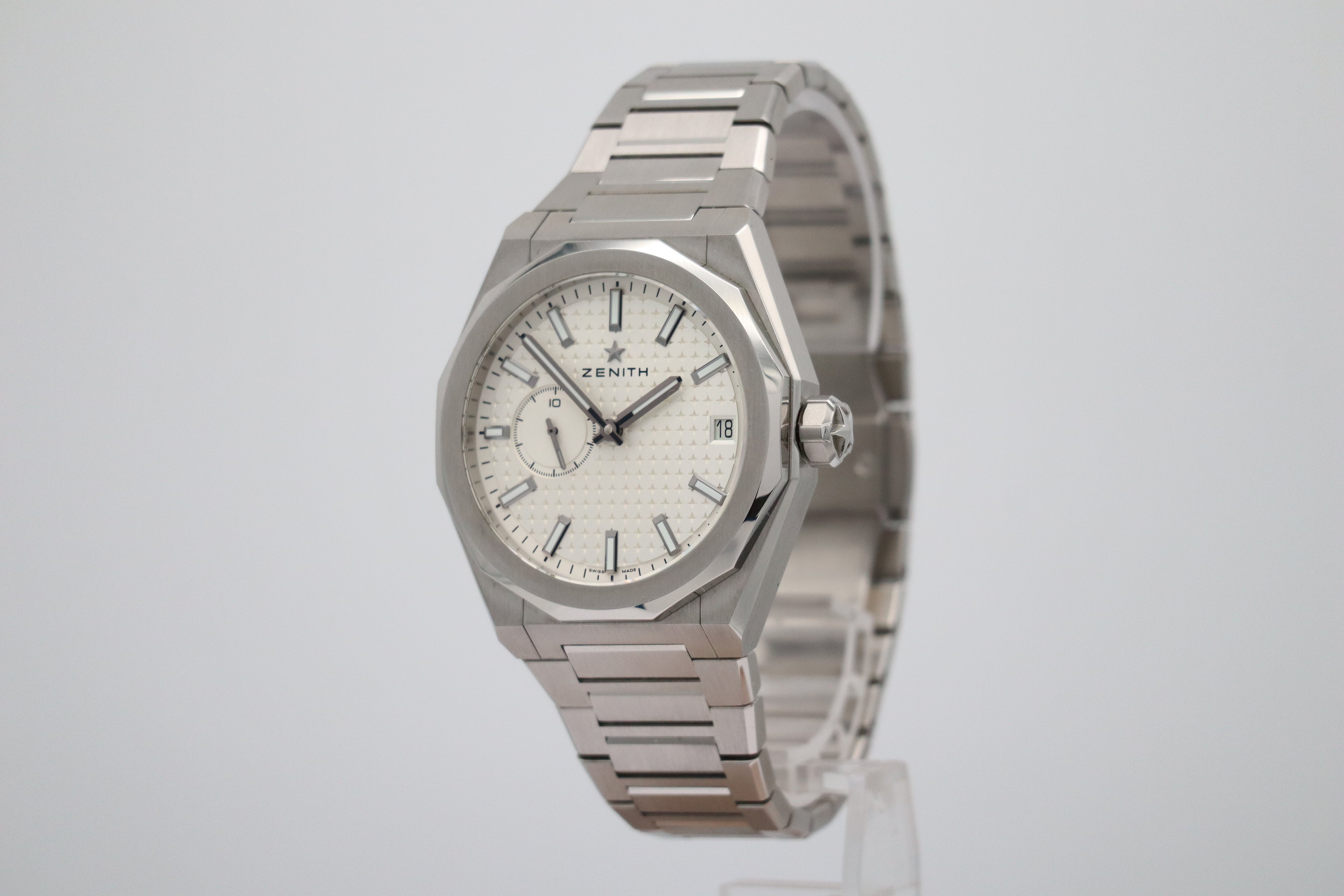 Zenith Defy Skyline Automatik 41mm 0393003620 - Detailansicht 2