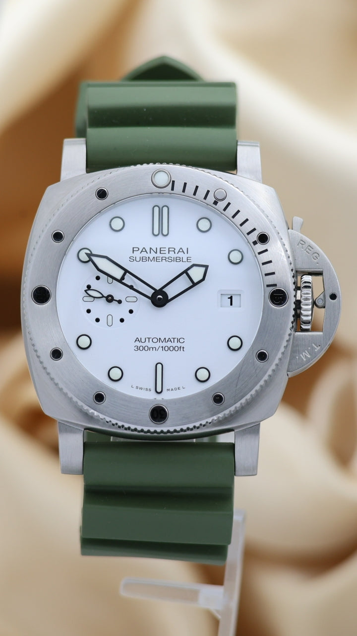 Panerai Submersible Quaranta Quattro Bianco PAM01226 - Main product image