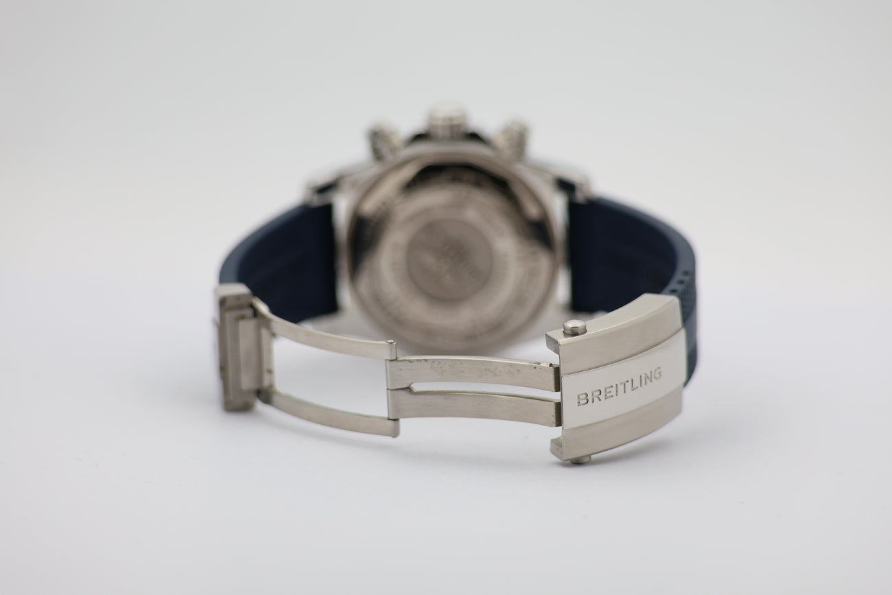 Breitling Avenger II 43mm Automatik Schwarz Herrenuhr A13381 - Detail view 6