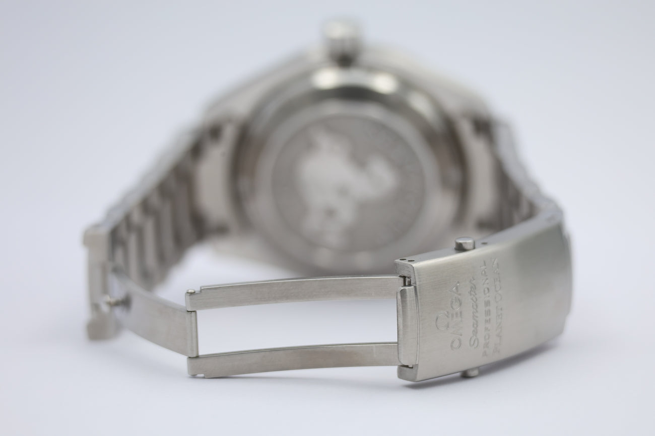 Omega Seamaster Planet Ocean 42mm Automatik Herrenuhr	 22015000 Box + Service Papers/Extrakt