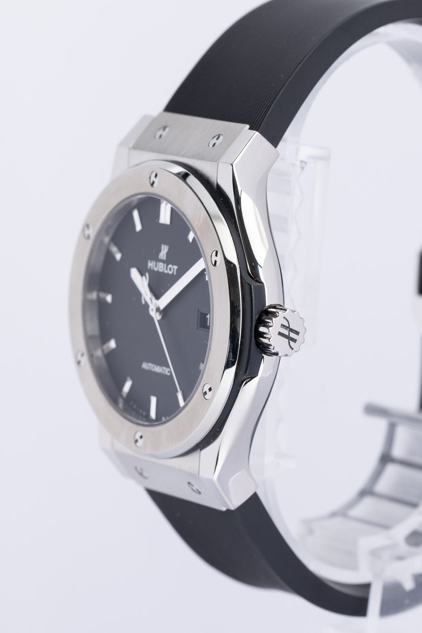 Hublot Classic Fusion Automatik Herrenuhr Titan 542.NX.1171.LR - Detailansicht 2