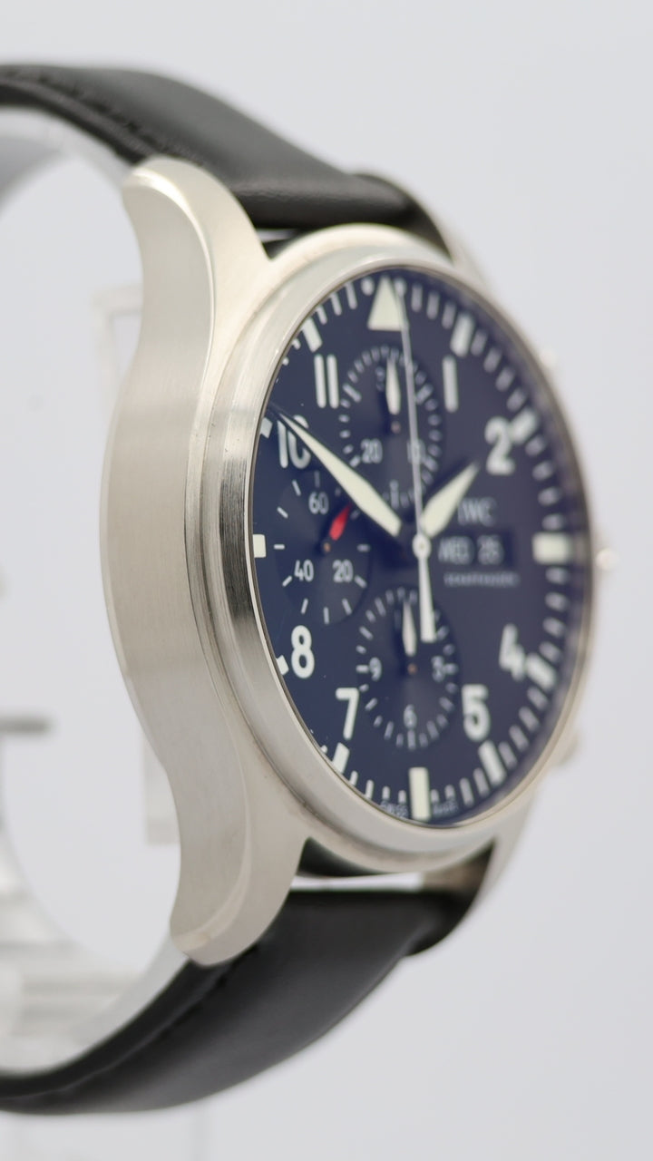 IWC Fliegeruhr Chronograph 43mm Automatik Herrenuhr  IW377709 - Detailansicht 7