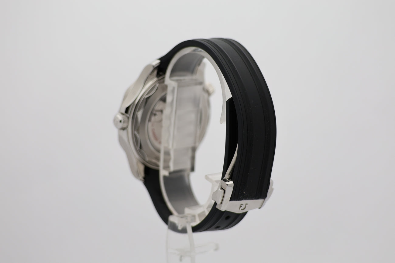 Omega Seamaster Diver 300M Automatik  21032422001003 - Detailansicht 2