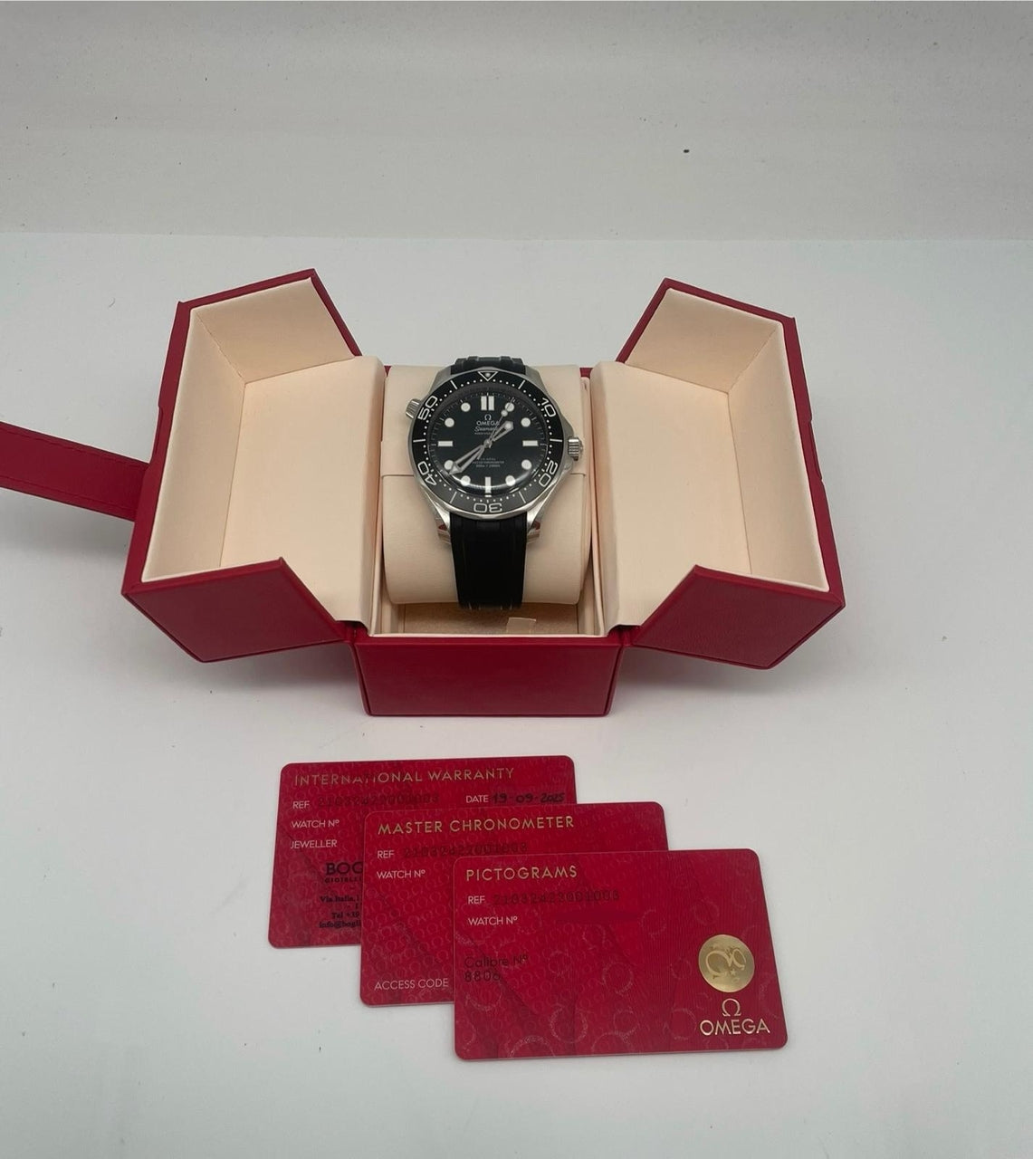 Omega Seamaster Diver 300M Automatik  21032422001003 - Papiere und oder Lieferumfang