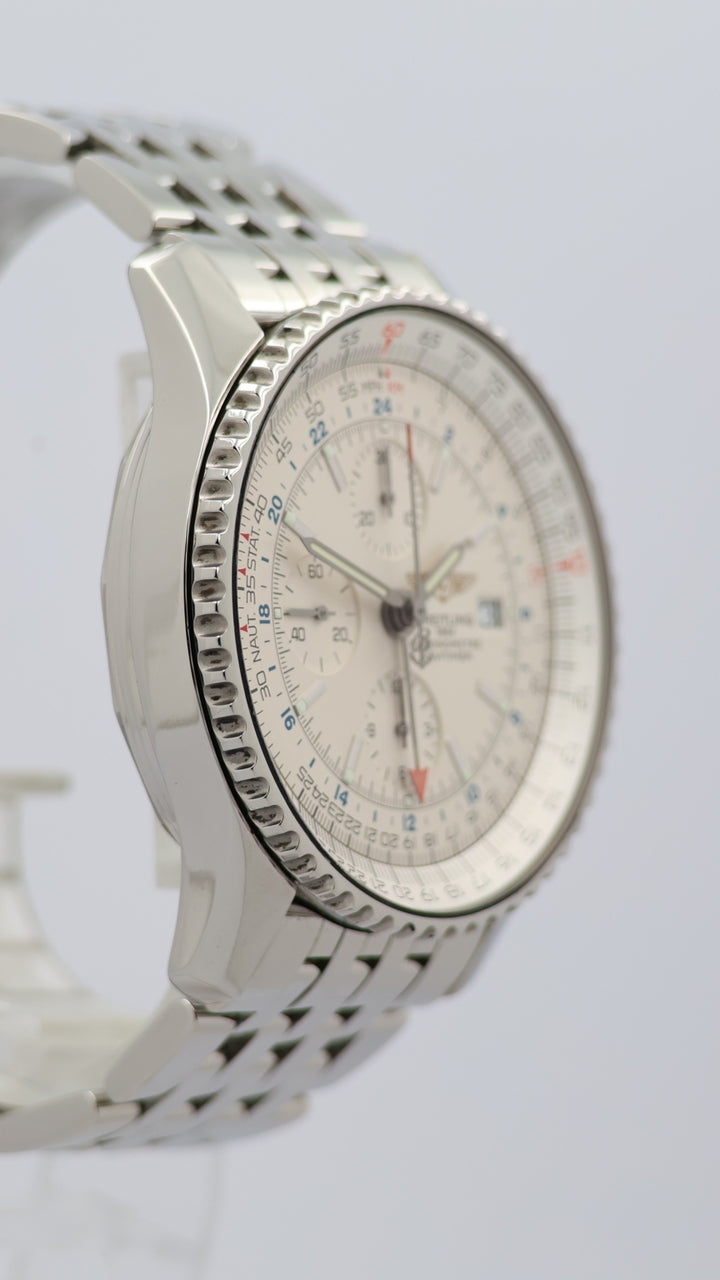 Breitling Navitimer Chronograph GMT 46mm Automatik A24322 - Detailansicht 8