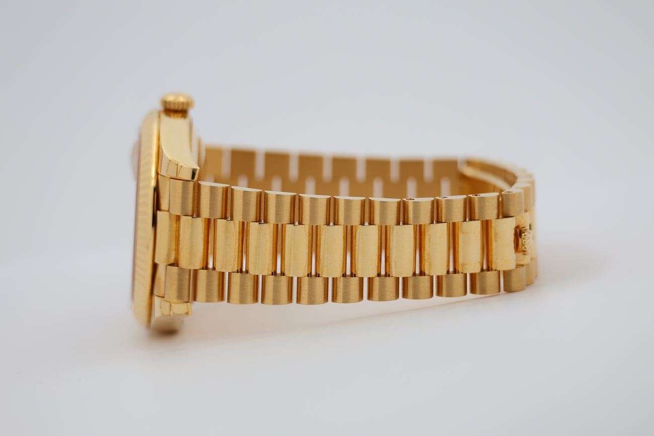 Rolex Day-Date 40 Gelbgold Baguette Dial Automatik Teilverklebt wie NEU 228238 - Detailansicht 3