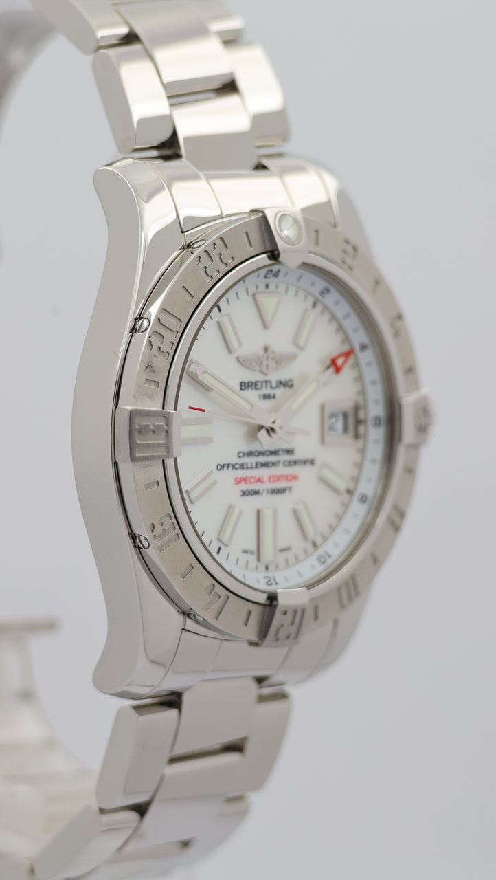 Breitling Avenger II GMT Perlmutt-Blatt 43mm Automatik A32390 - Detail view 8
