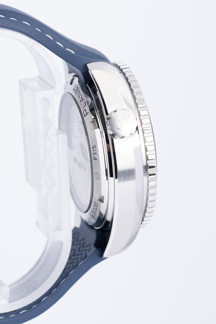 Omega Seamaster Planet Ocean GMT "Goodplanet Foundation" 232.32.44.22.03.001 - Detailansicht 4