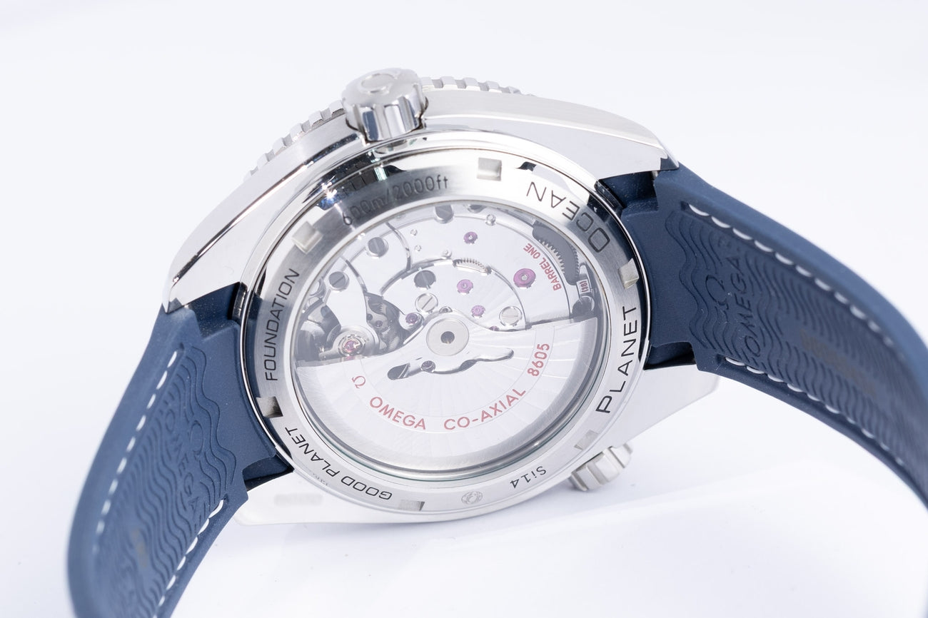 Omega Seamaster Planet Ocean GMT "Goodplanet Foundation" 232.32.44.22.03.001 - Detailansicht 9