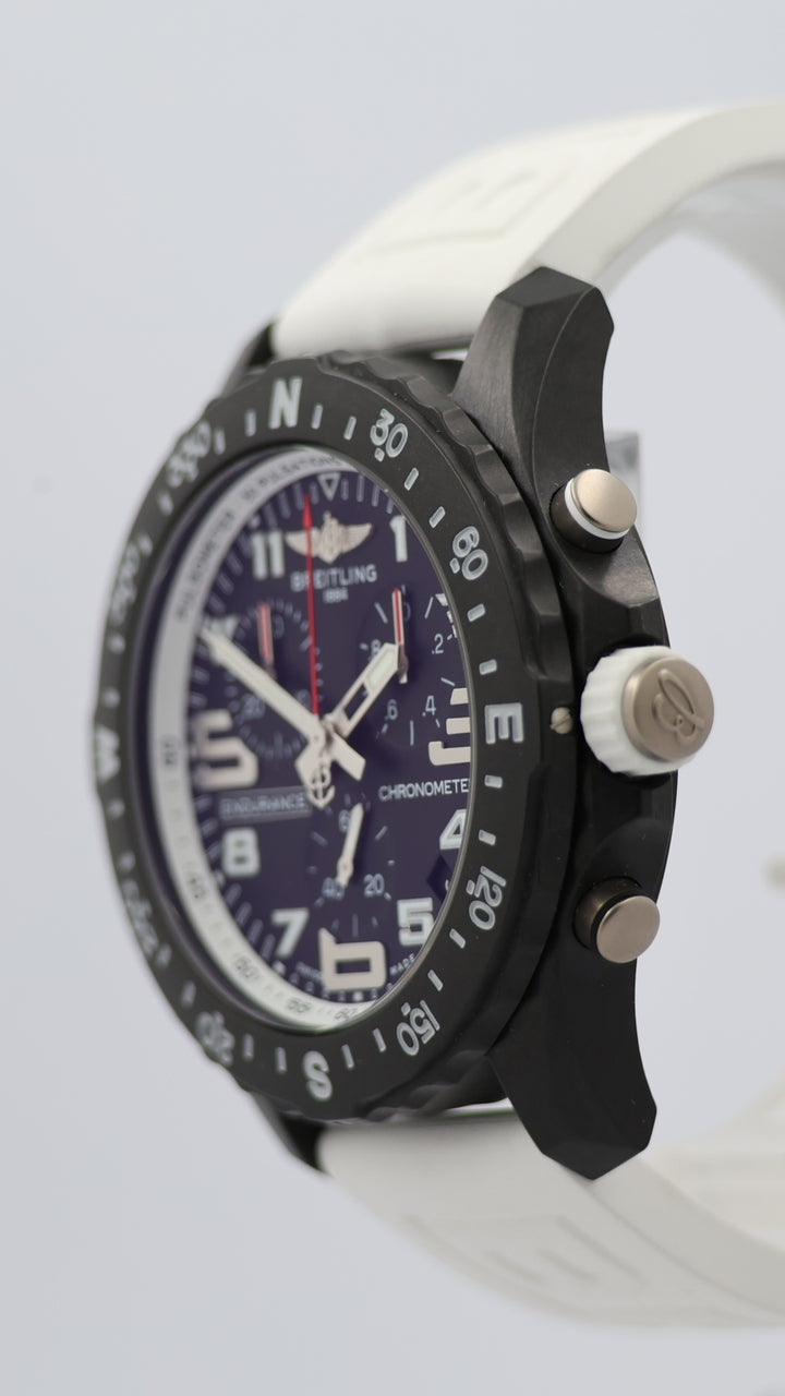 Breitling Endurance Pro Quarz Herrenuhr 44mm  X82310 - Detailansicht 6
