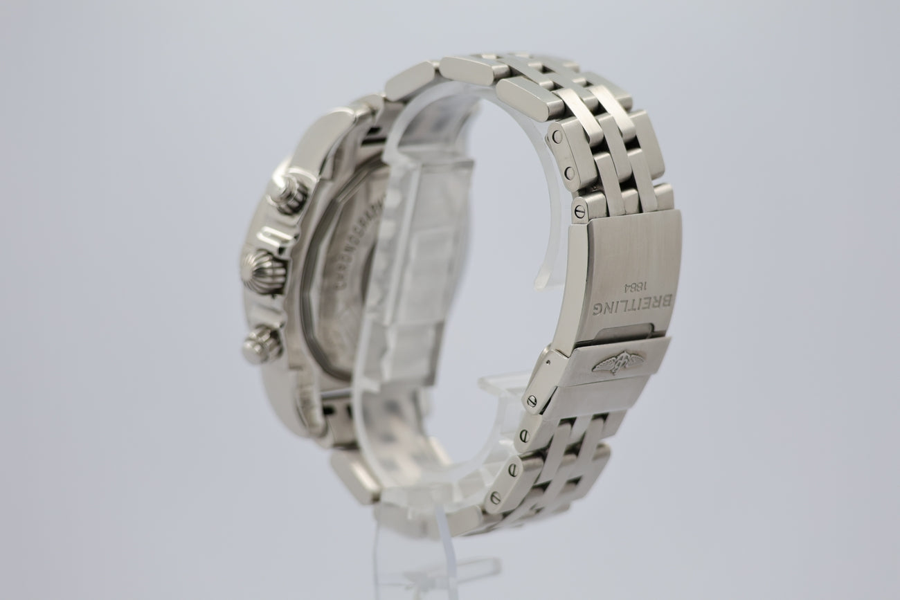 Breitling Chronomat 44 Automatik Herrenuhr AB0110 - Detailansicht 2