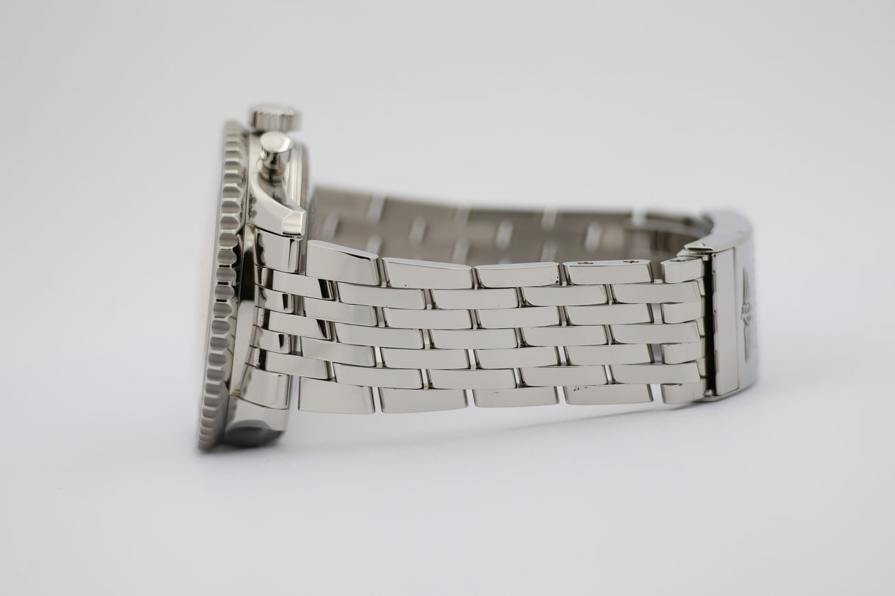 Breitling Navitimer B01 46mm Automatik AB012721 - Detail view 3