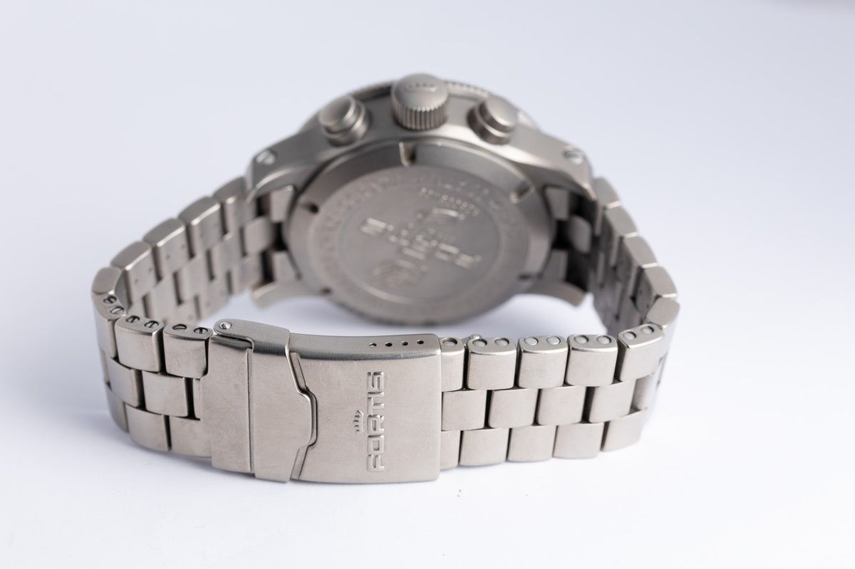 Fortis B-42 Official Cosmonauts Carbon Ziffernblatt 42mm 638.27.141 - Detailansicht 7