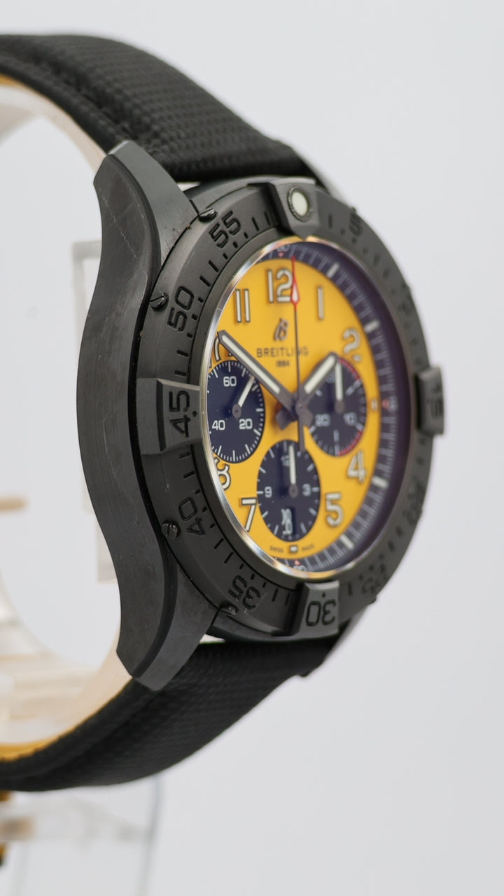 Breitling Avenger B01 Chronograph 44 Night Mission SB0147 - Detailansicht 8