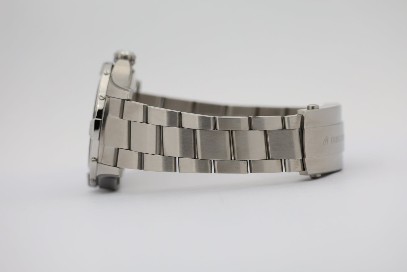 Breitling  Avenger 42mm Automatik  A17328 - Detailansicht 3