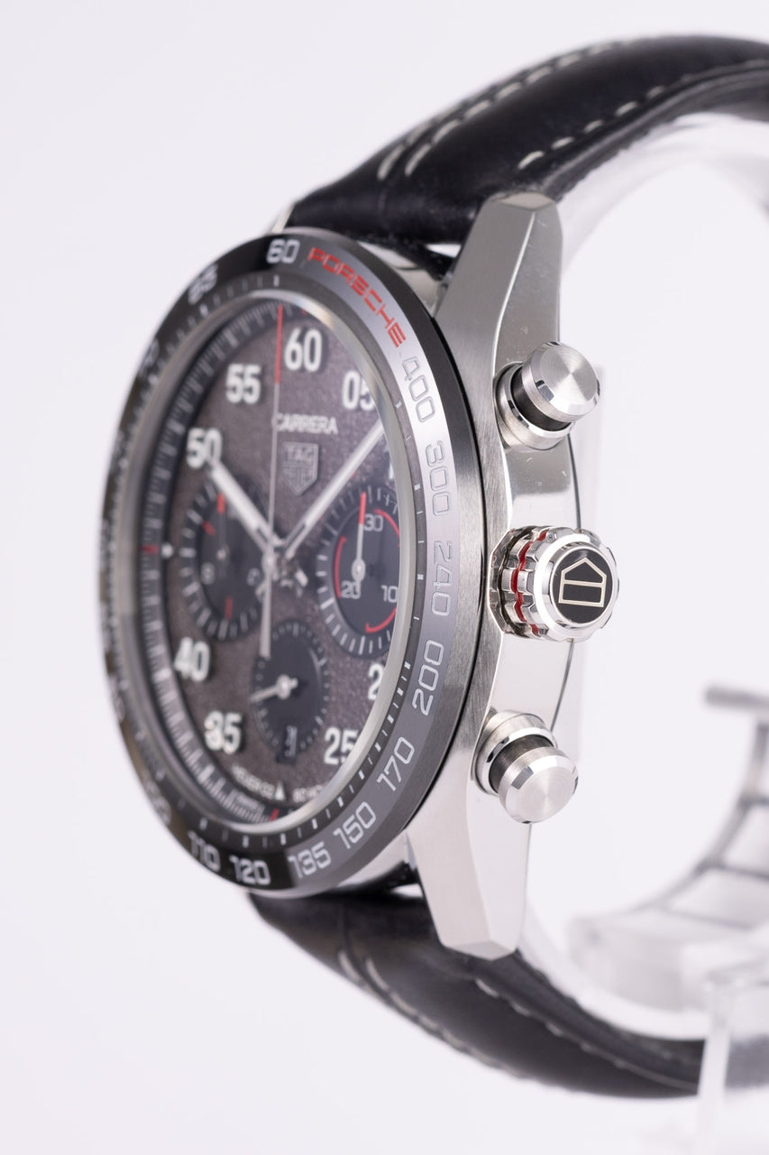 Tag Heuer Carrera Porsche Chronograph Special Edition 44mm CBN2A1F - Detailansicht 2