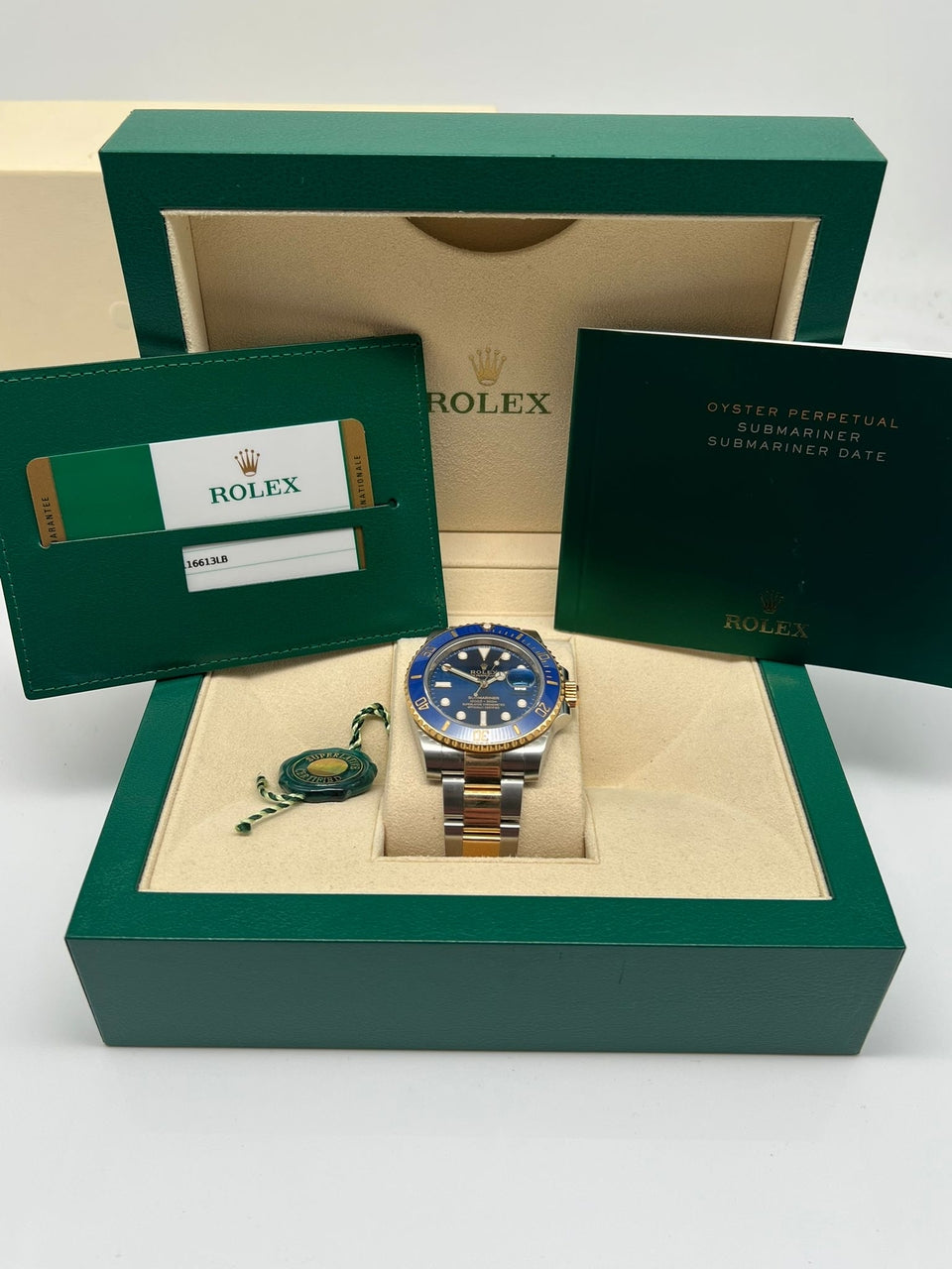 Rolex  Submariner Date Automatik Herrenuhr 40mm 116613LB - Papiere und oder Lieferumfang
