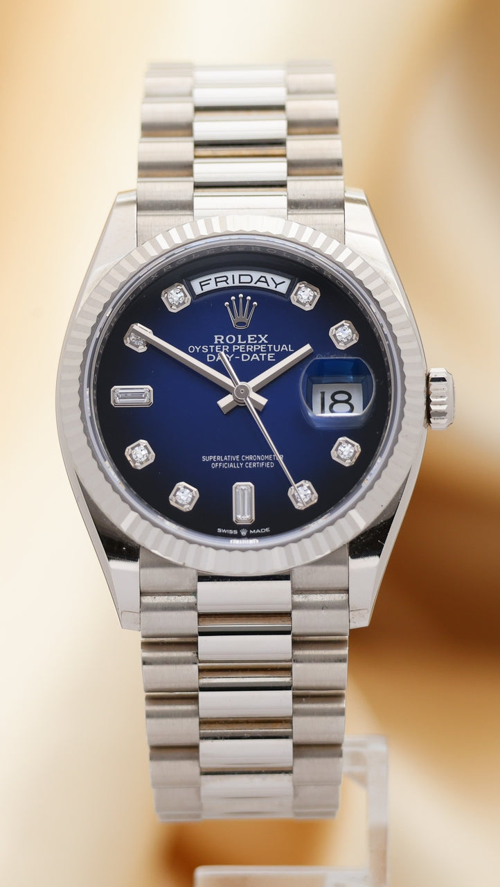Rolex Day-Date 36 Automatik Herrenuhr Weißgold Blau 128239 - Thumbnail