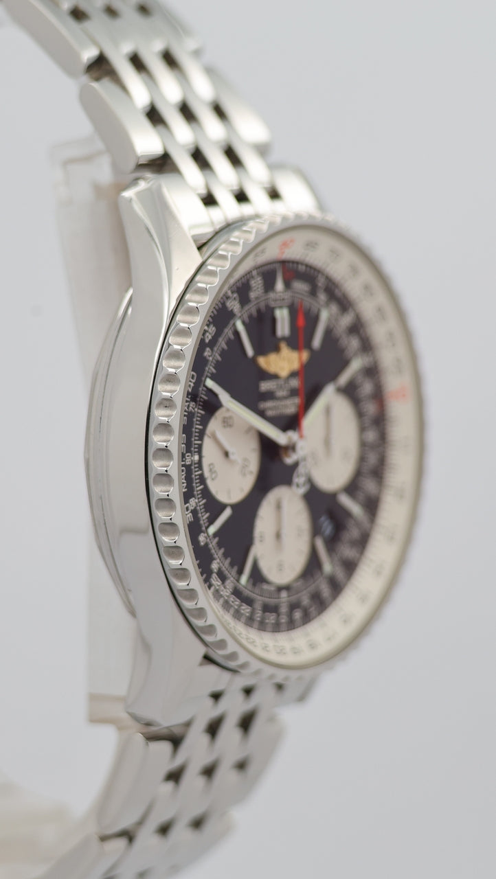 Breitling Navitimer 01 Automatik Herrenuhr 43mm AB0120 - Detail view 8