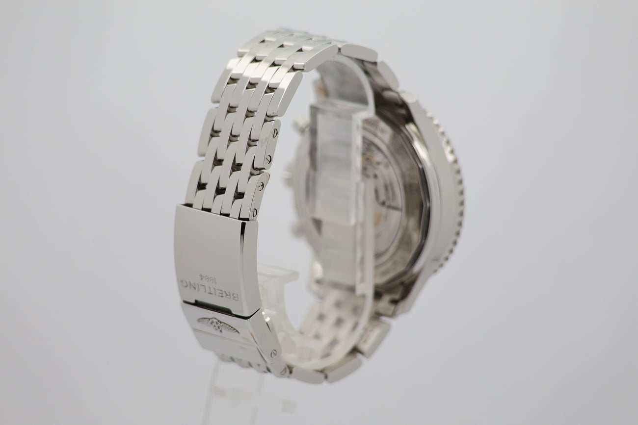 Breitling Navitimer B01 Chronograph Automatik 46mm AB012721 - Detail view 2