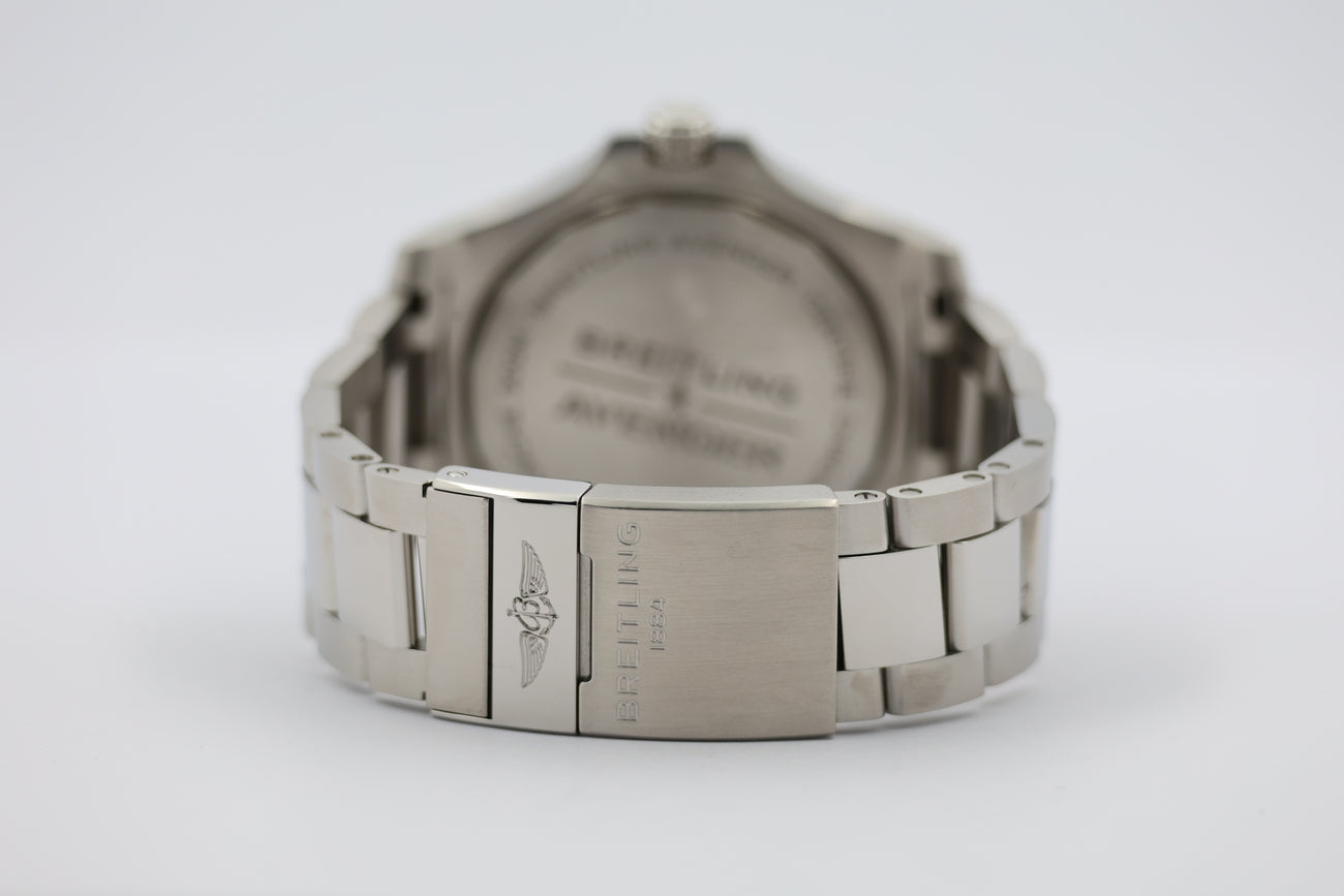 Breitling Avenger GMT 45mm Automatik A32395 - Detailansicht 5