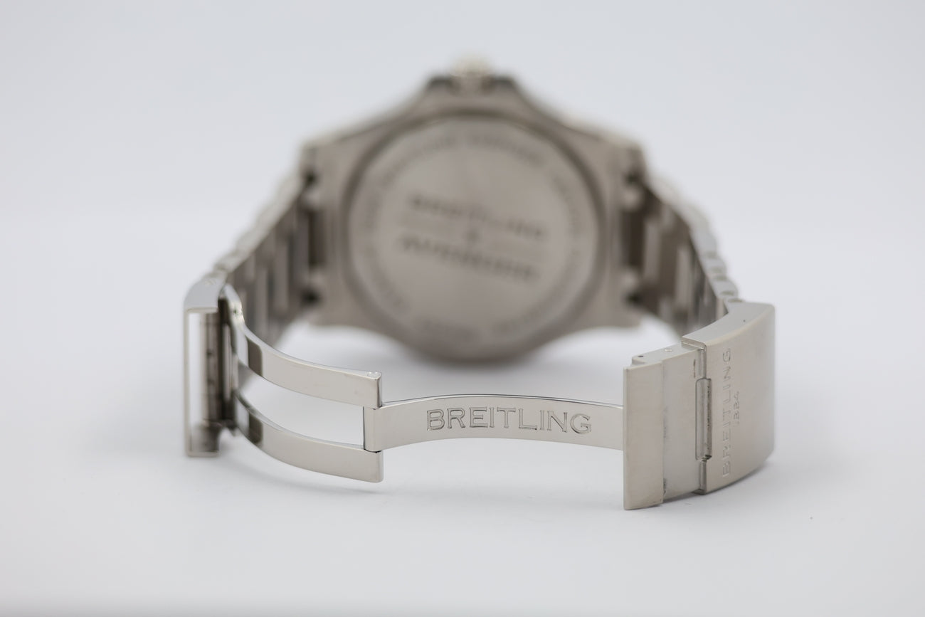 Breitling Avenger GMT 45mm Automatik A32395 - Detailansicht 6