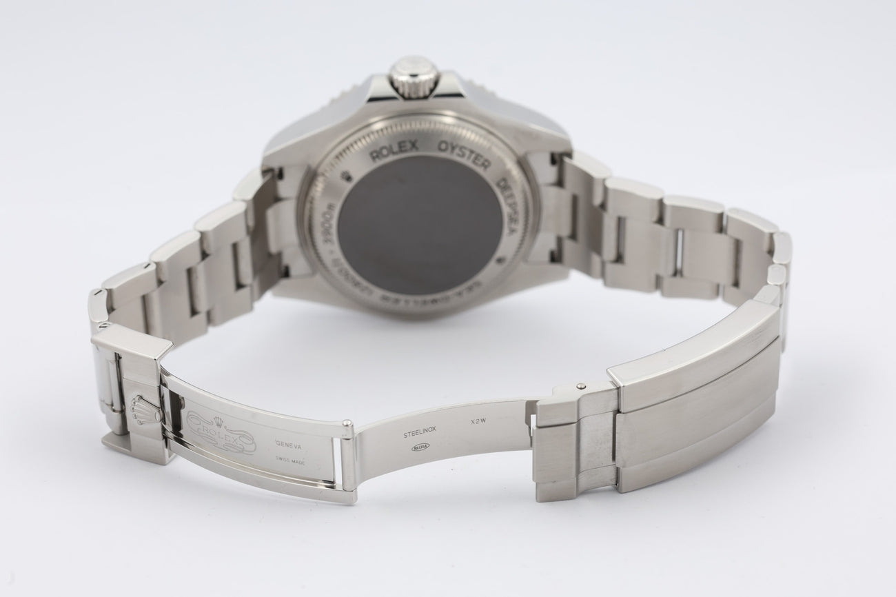 Rolex Sea Dweller Deepsea 44mm Automatik Herrenuhr  126660 - Detailansicht 8