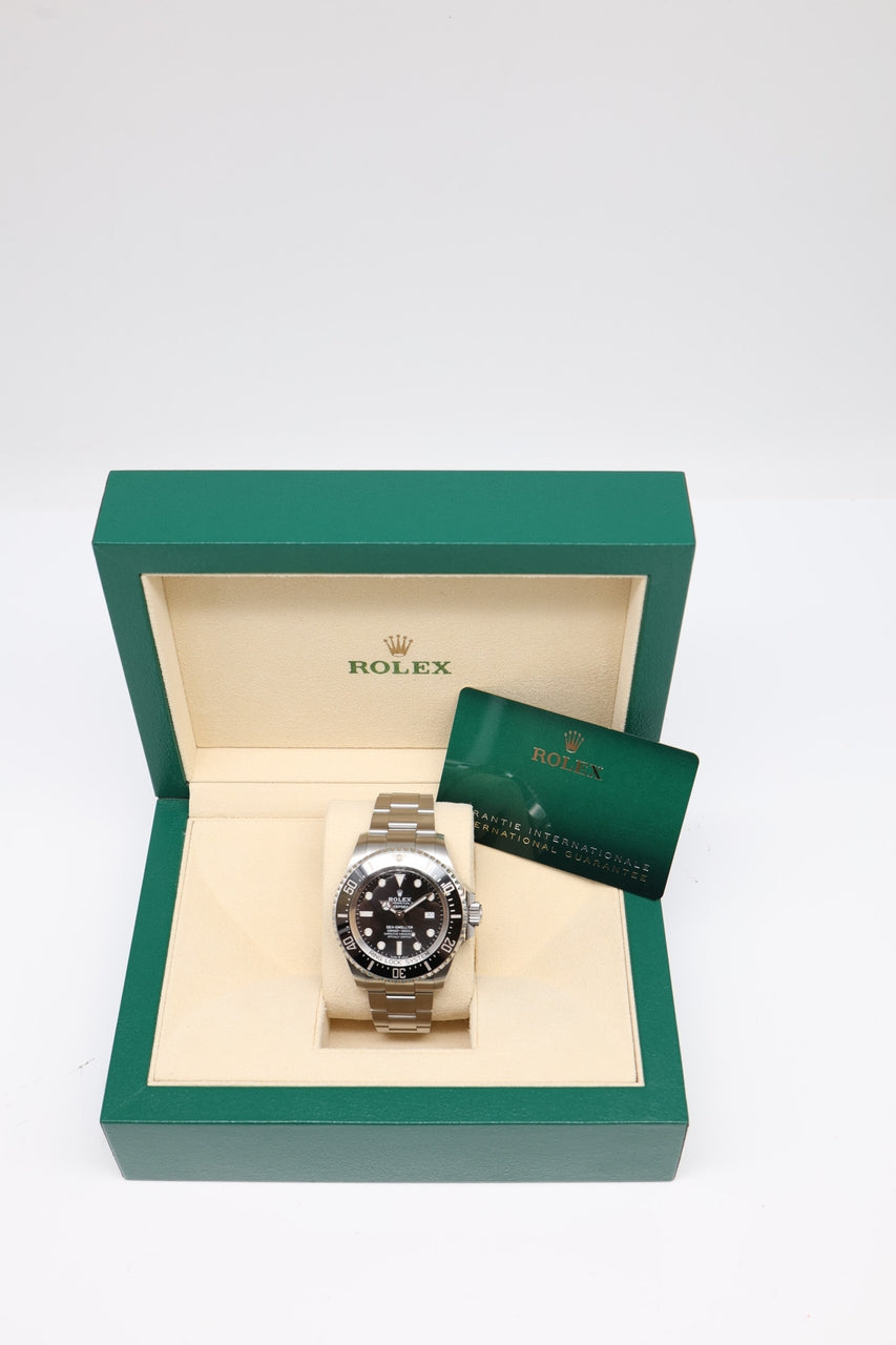 Rolex Sea Dweller Deepsea 44mm Automatik Herrenuhr  126660 - Detailansicht 9