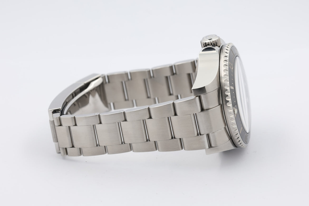 Rolex Sea Dweller Deepsea 44mm Automatik Herrenuhr  126660 - Detailansicht 6