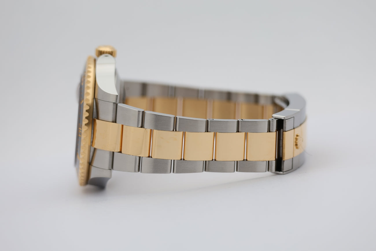 Rolex Sea-Dweller Stahl/Gold Automatik Schwarz 126603 - Detail view 3