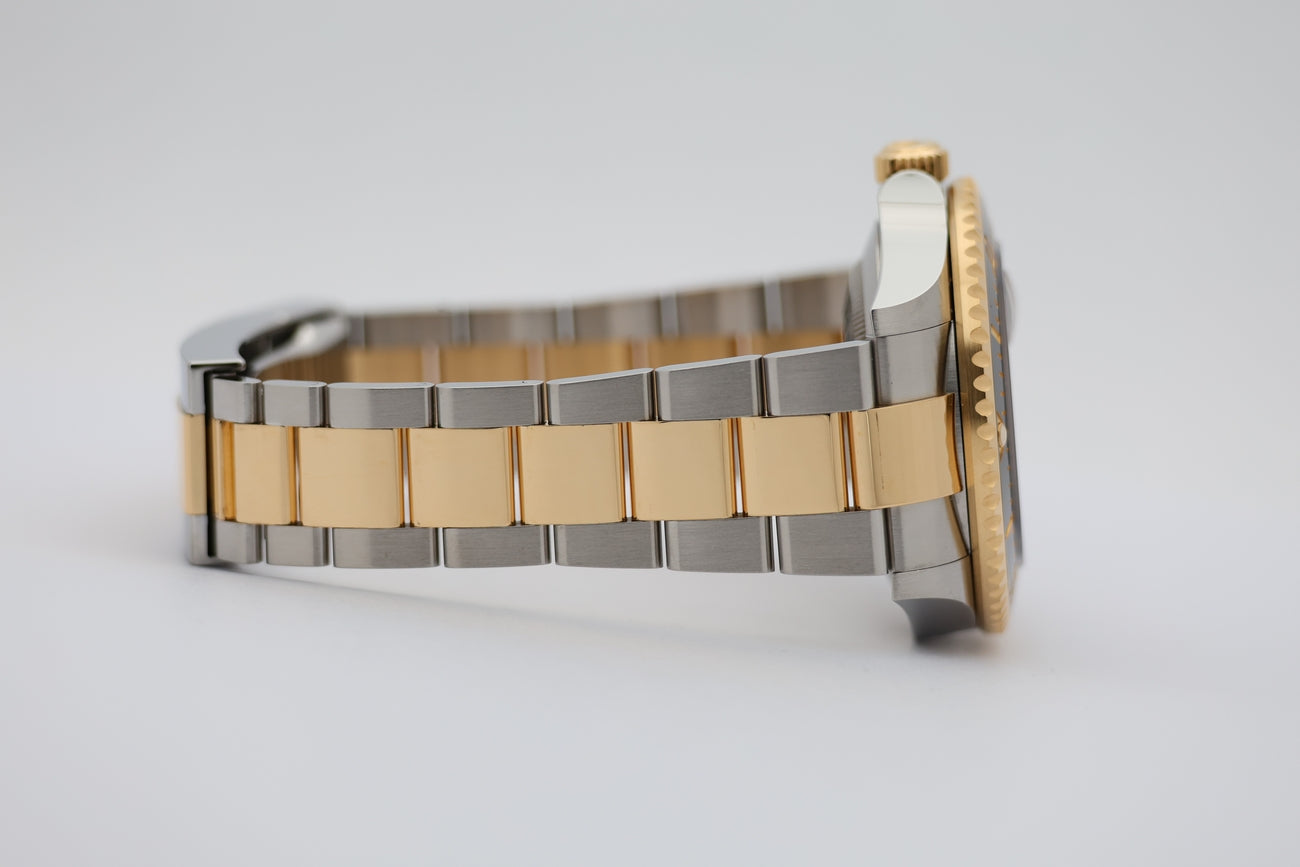 Rolex Sea-Dweller Stahl/Gold Automatik Schwarz 126603 - Detail view 4