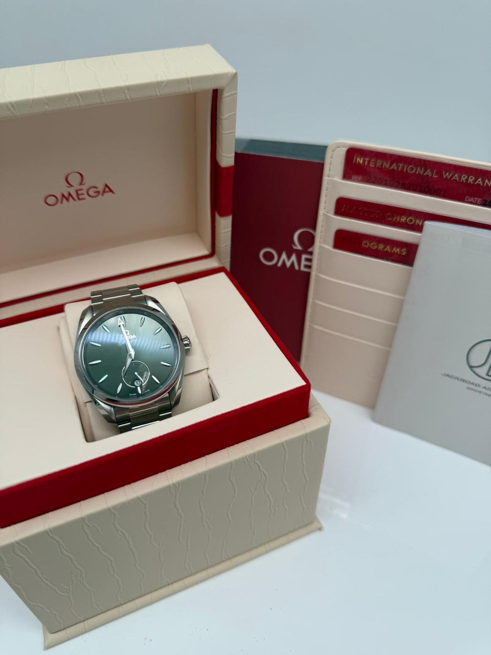 Omega Seamaster Aqua Terra 38mm Automatik 22010382010001 - Papiere und oder Lieferumfang