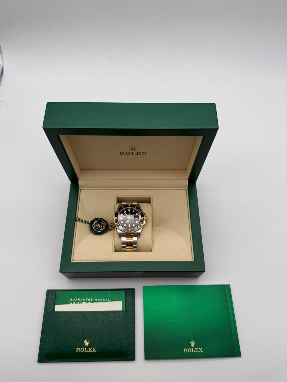 Rolex Submariner Date 41mm Automatik  126613LN - Papiere und oder Lieferumfang