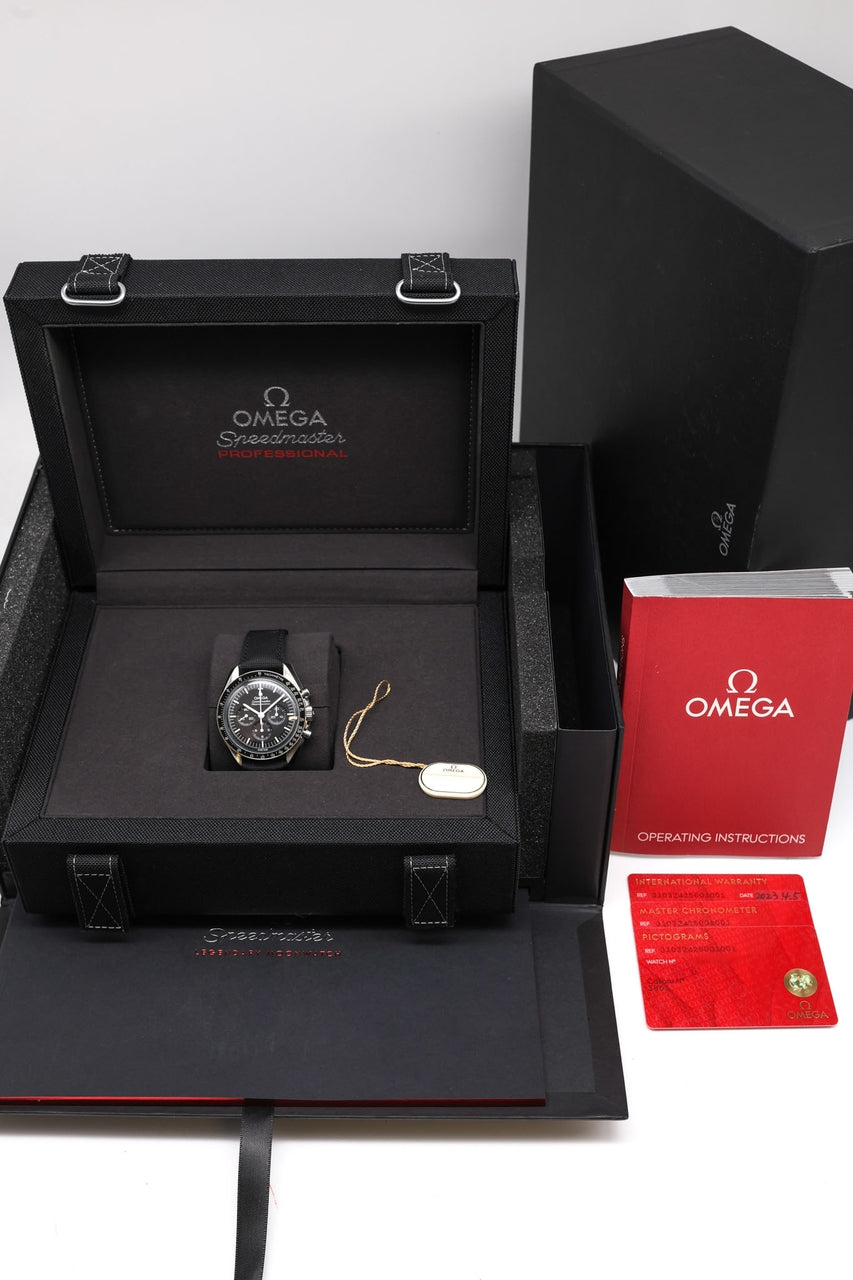 Omega Speedmaster Professional Moonwatch 42mm Hesalit 31032425001001 - Papiere und oder Lieferumfang
