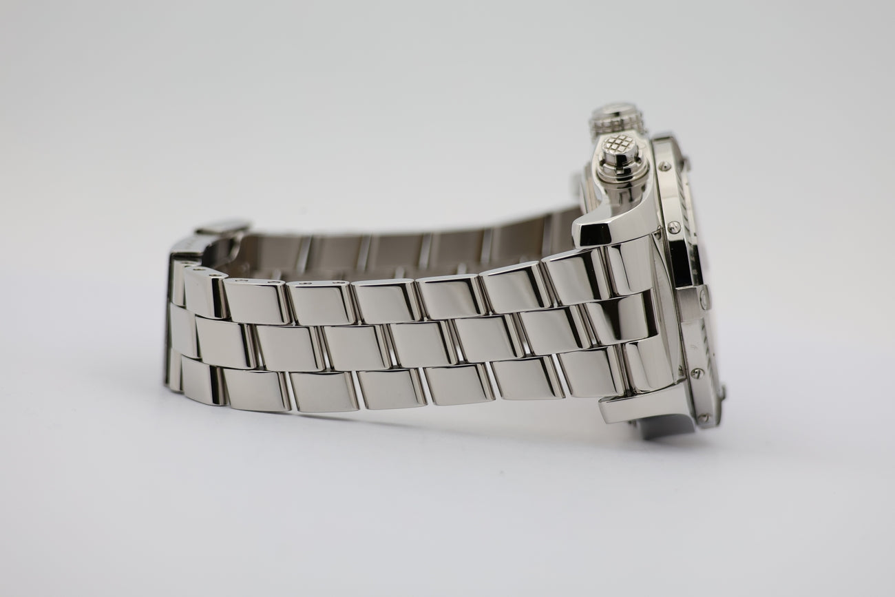 Breitling Super Avenger 48mm Automatik  A13370 - Detail view 4