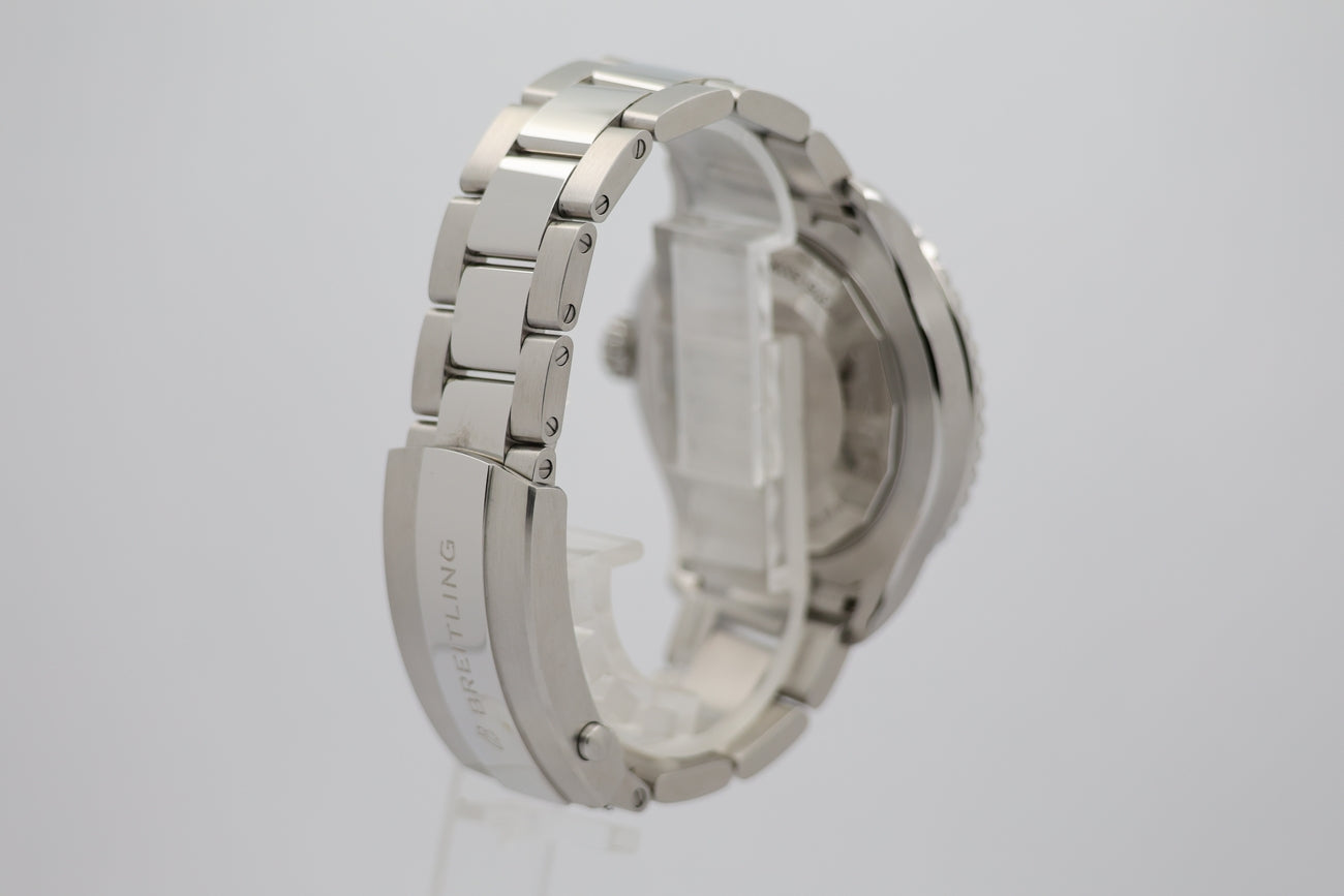 Breitling Superocean Automatik 44mm A17376 - Detailansicht 1