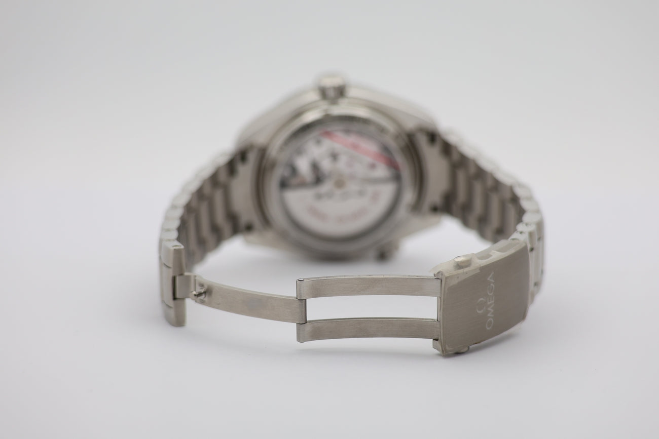 Omega Seamaster Planet Ocean Automatik 43,5mm 23230442201001 - Detail view 6